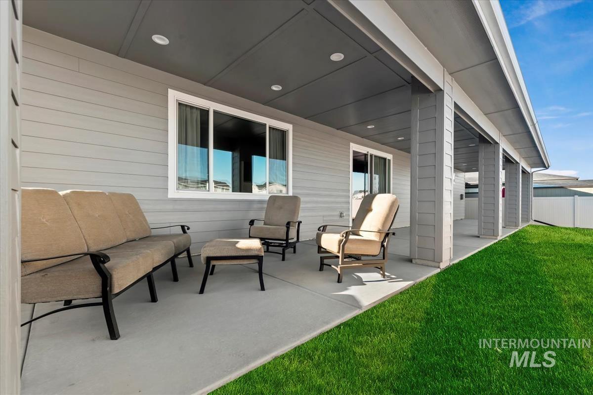 12464 W Wild Thistle Dr, Star, Idaho 83669, 3 Bedrooms, 2.5 Bathrooms, Residential For Sale, Price $674,900,MLS 98966107