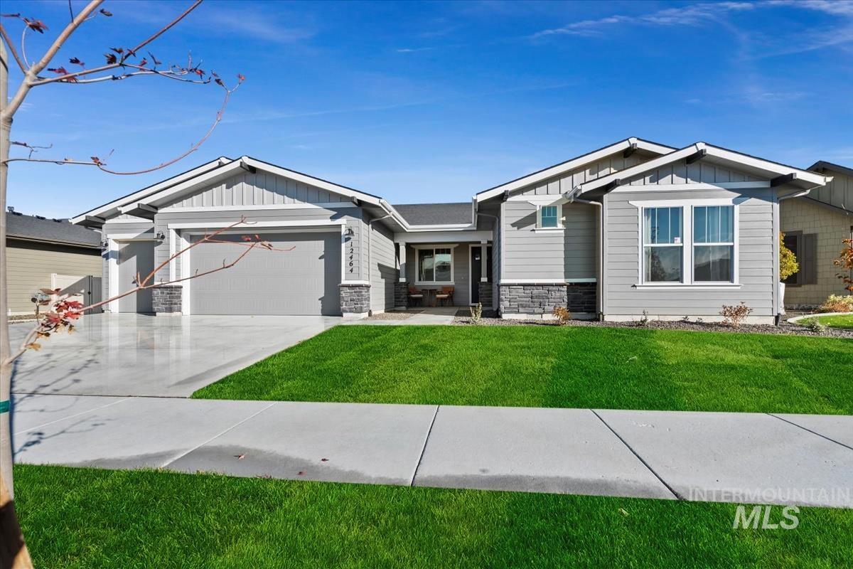 12464 W Wild Thistle Dr, Star, Idaho 83669, 3 Bedrooms, 2.5 Bathrooms, Residential For Sale, Price $674,900,MLS 98966107