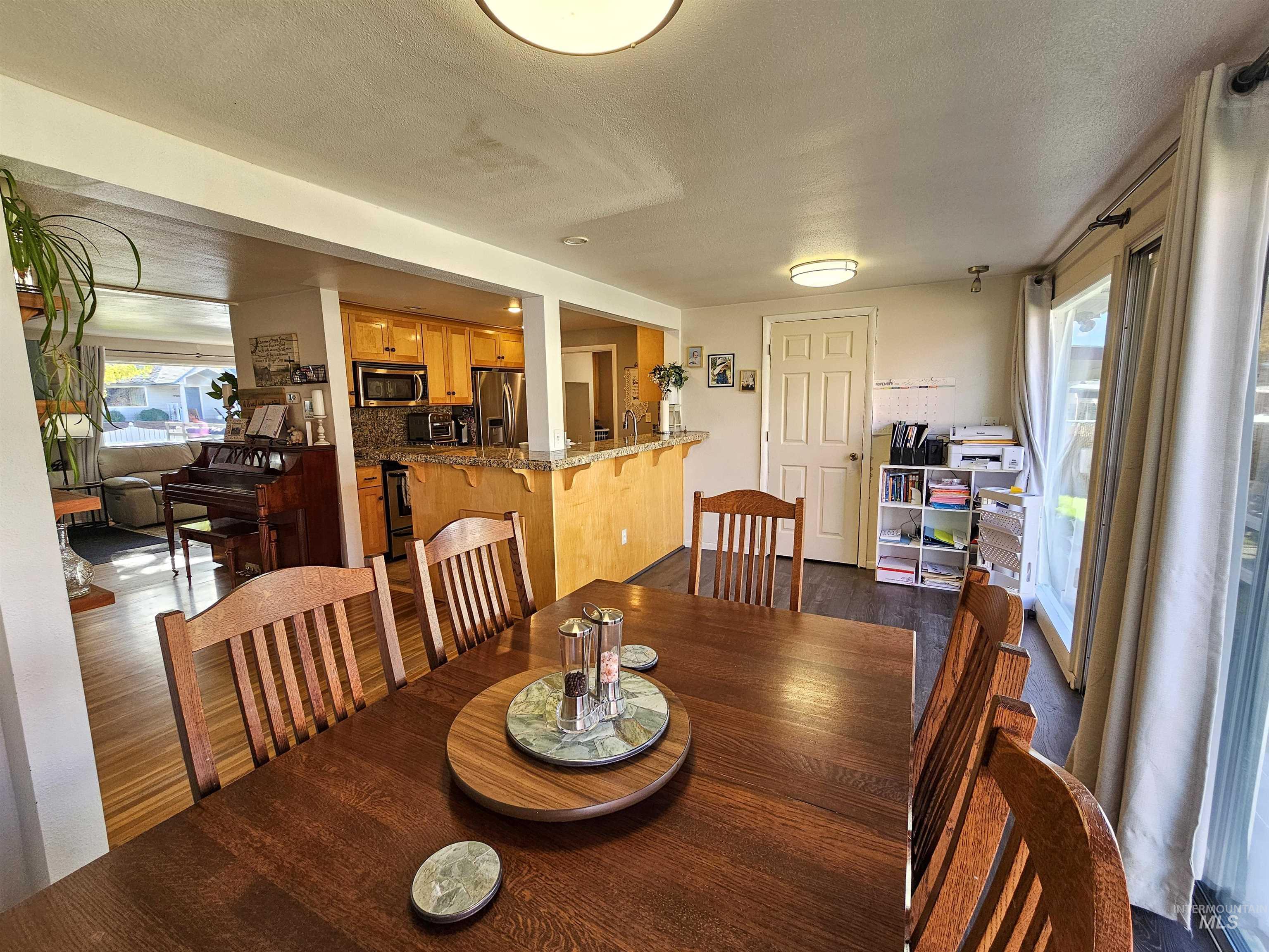 709 Park Ave., Lewiston, Idaho 83501, 3 Bedrooms, 2 Bathrooms, Residential For Sale, Price $419,000,MLS 98966108