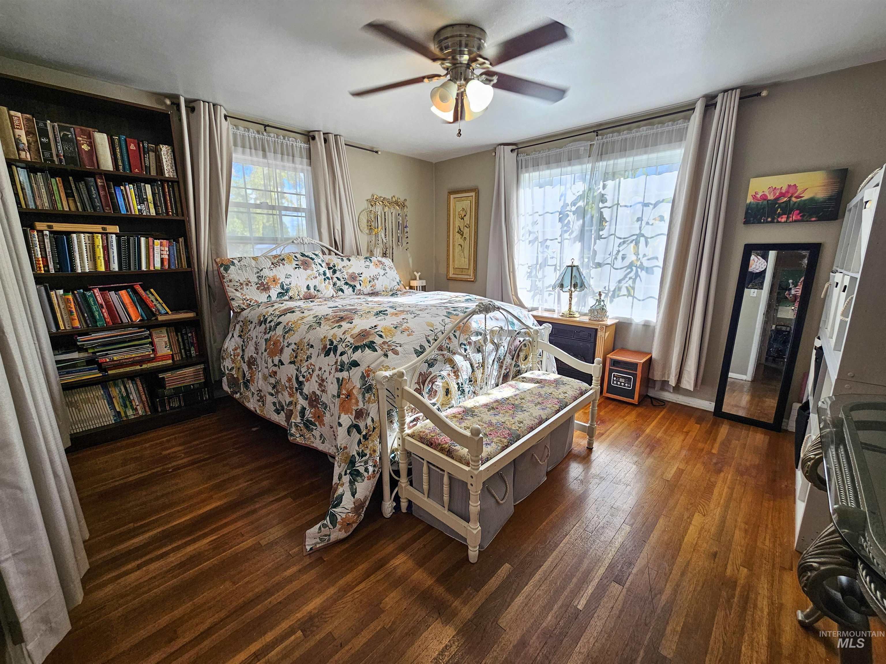 709 Park Ave., Lewiston, Idaho 83501, 3 Bedrooms, 2 Bathrooms, Residential For Sale, Price $419,000,MLS 98966108