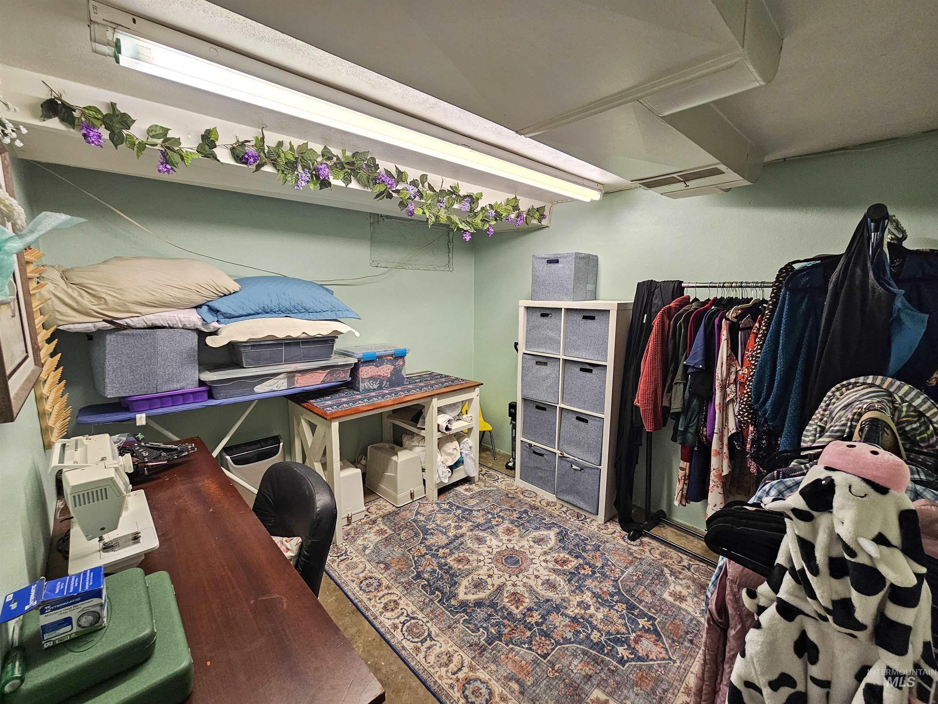 709 Park Ave., Lewiston, Idaho 83501, 3 Bedrooms, 2 Bathrooms, Residential For Sale, Price $419,000,MLS 98966108