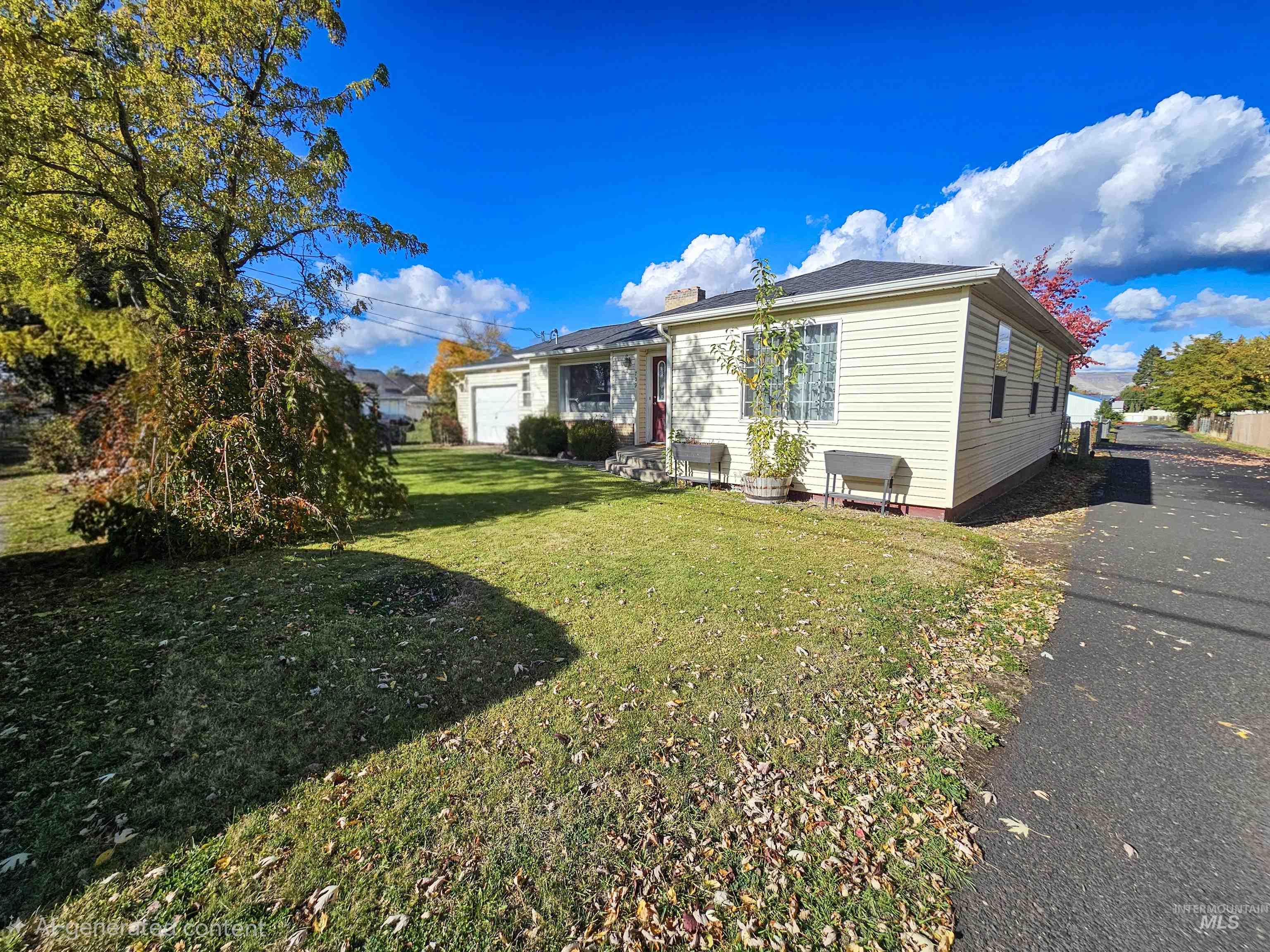 709 Park Ave., Lewiston, Idaho 83501, 3 Bedrooms, 2 Bathrooms, Residential For Sale, Price $419,000,MLS 98966108