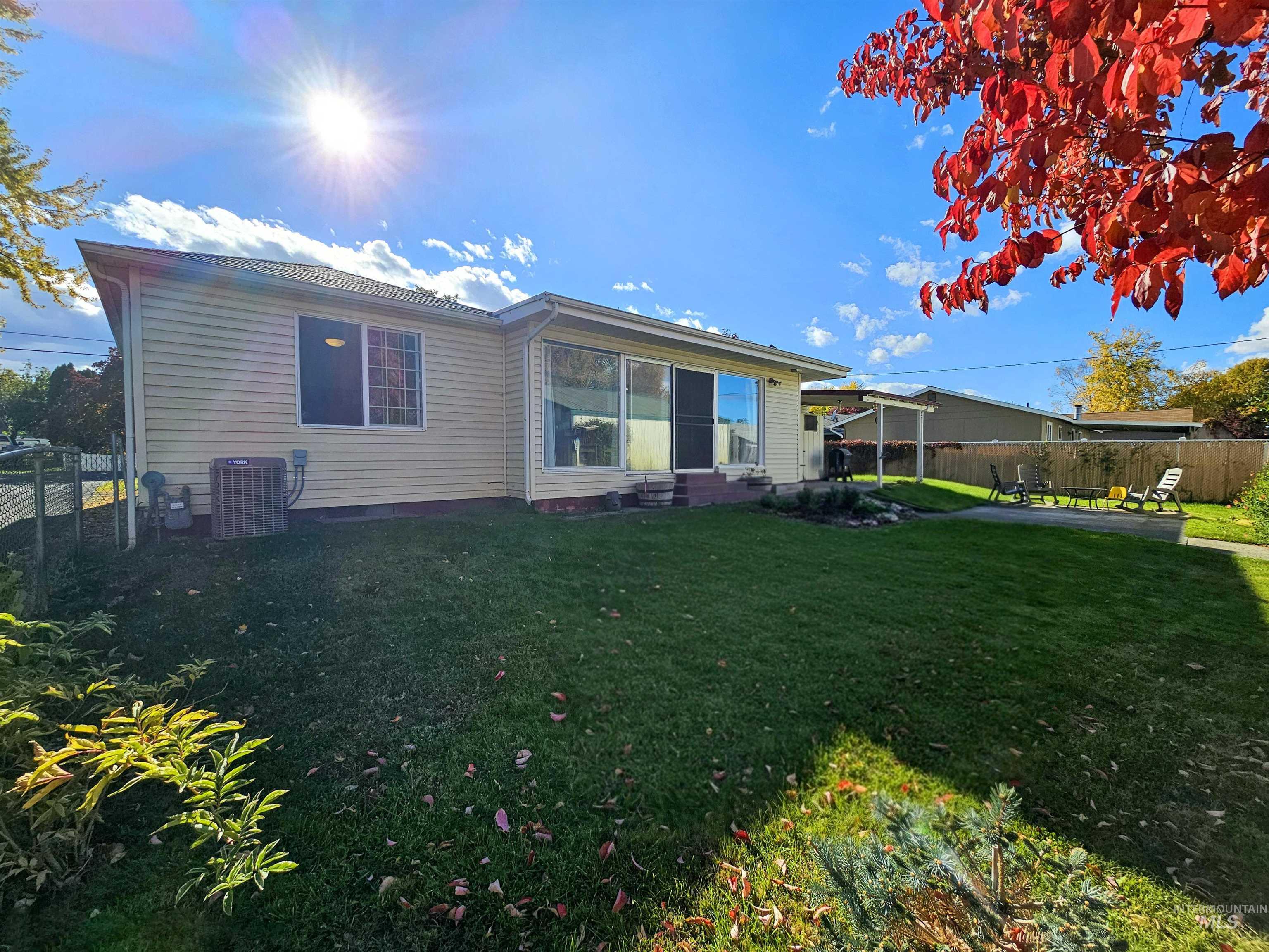 709 Park Ave., Lewiston, Idaho 83501, 3 Bedrooms, 2 Bathrooms, Residential For Sale, Price $419,000,MLS 98966108