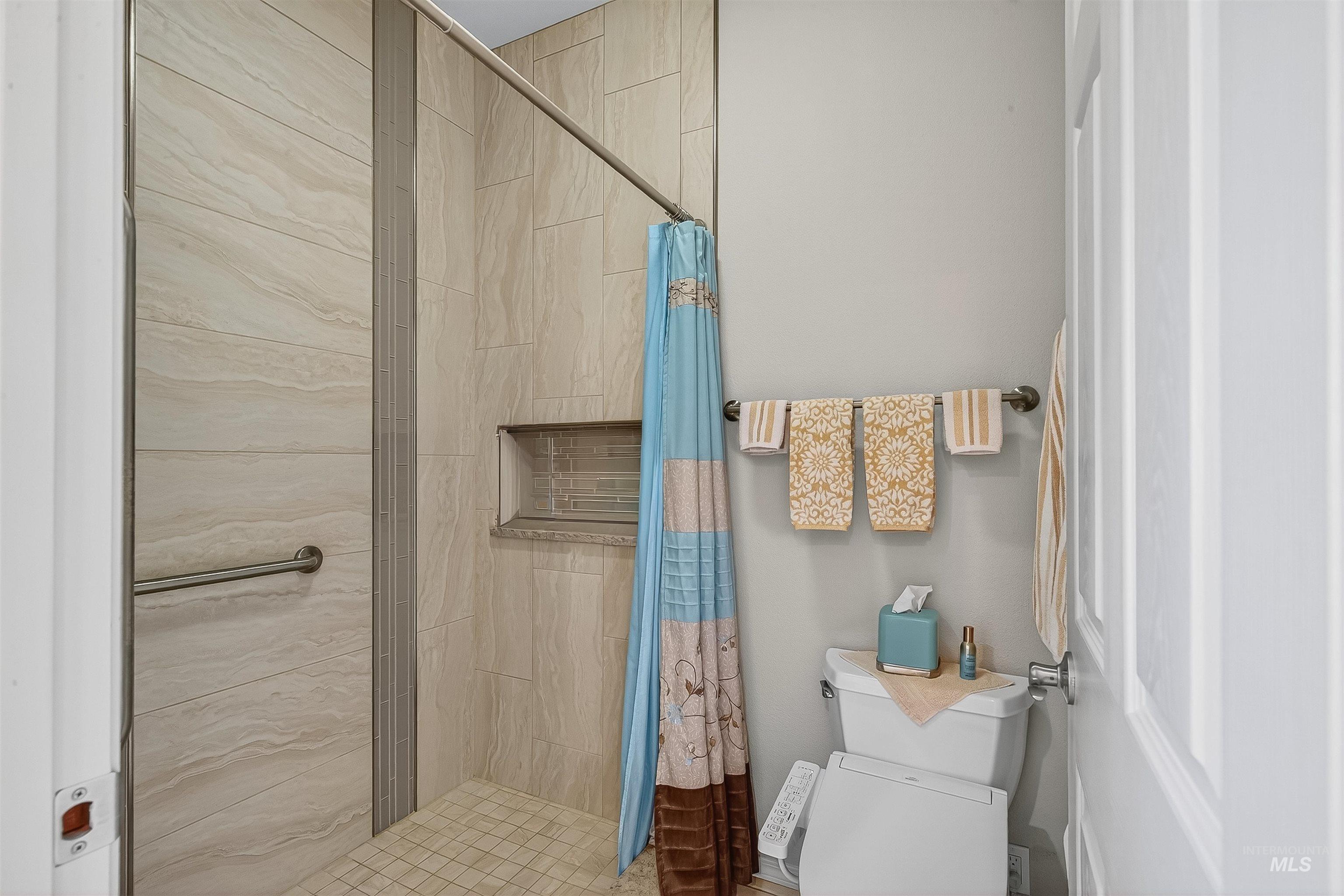 2127 Quailridge Ct, Clarkston, Washington 99403, 3 Bedrooms, 2 Bathrooms, Residential For Sale, Price $539,900,MLS 98966114