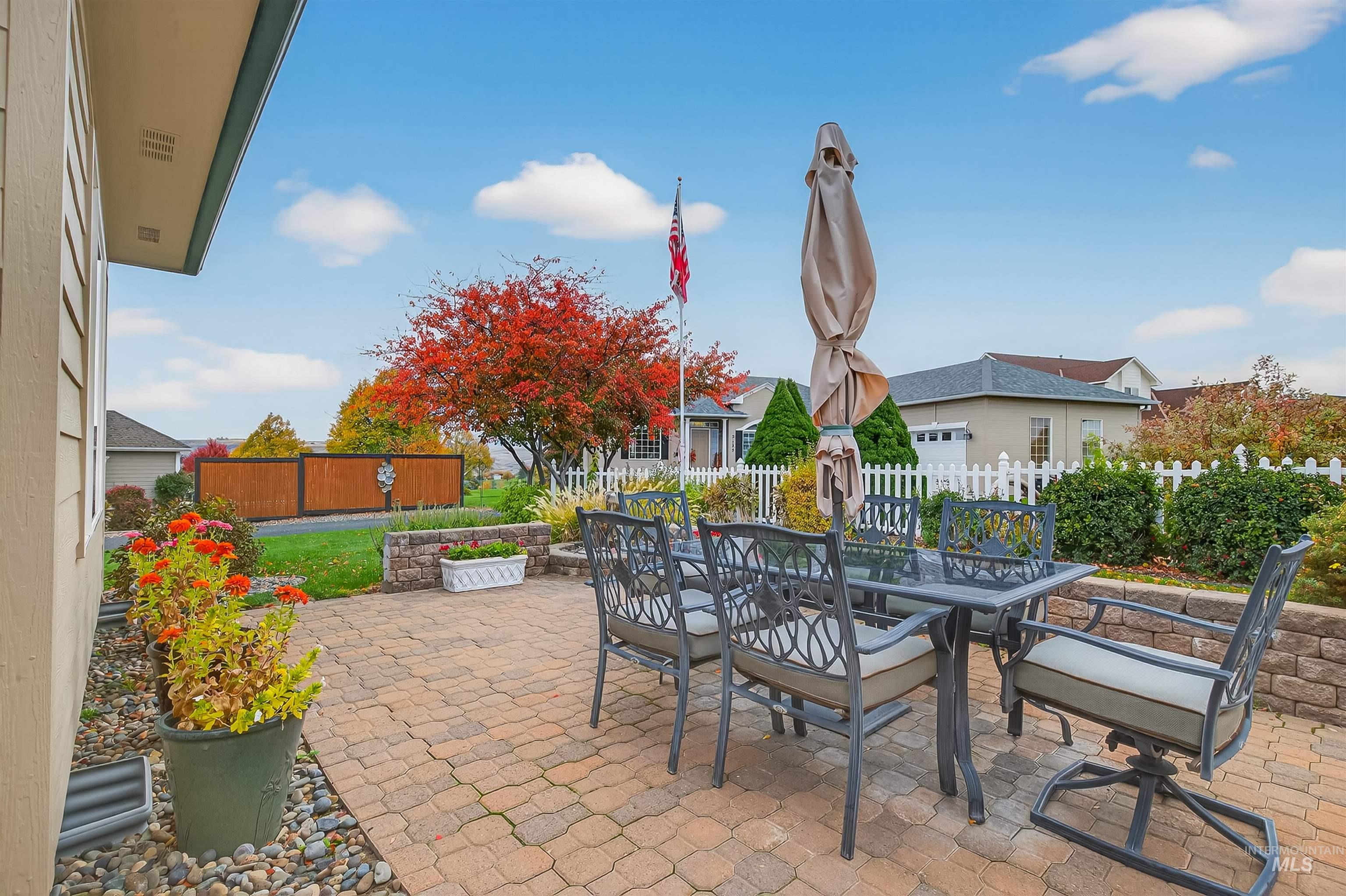 2127 Quailridge Ct, Clarkston, Washington 99403, 3 Bedrooms, 2 Bathrooms, Residential For Sale, Price $539,900,MLS 98966114