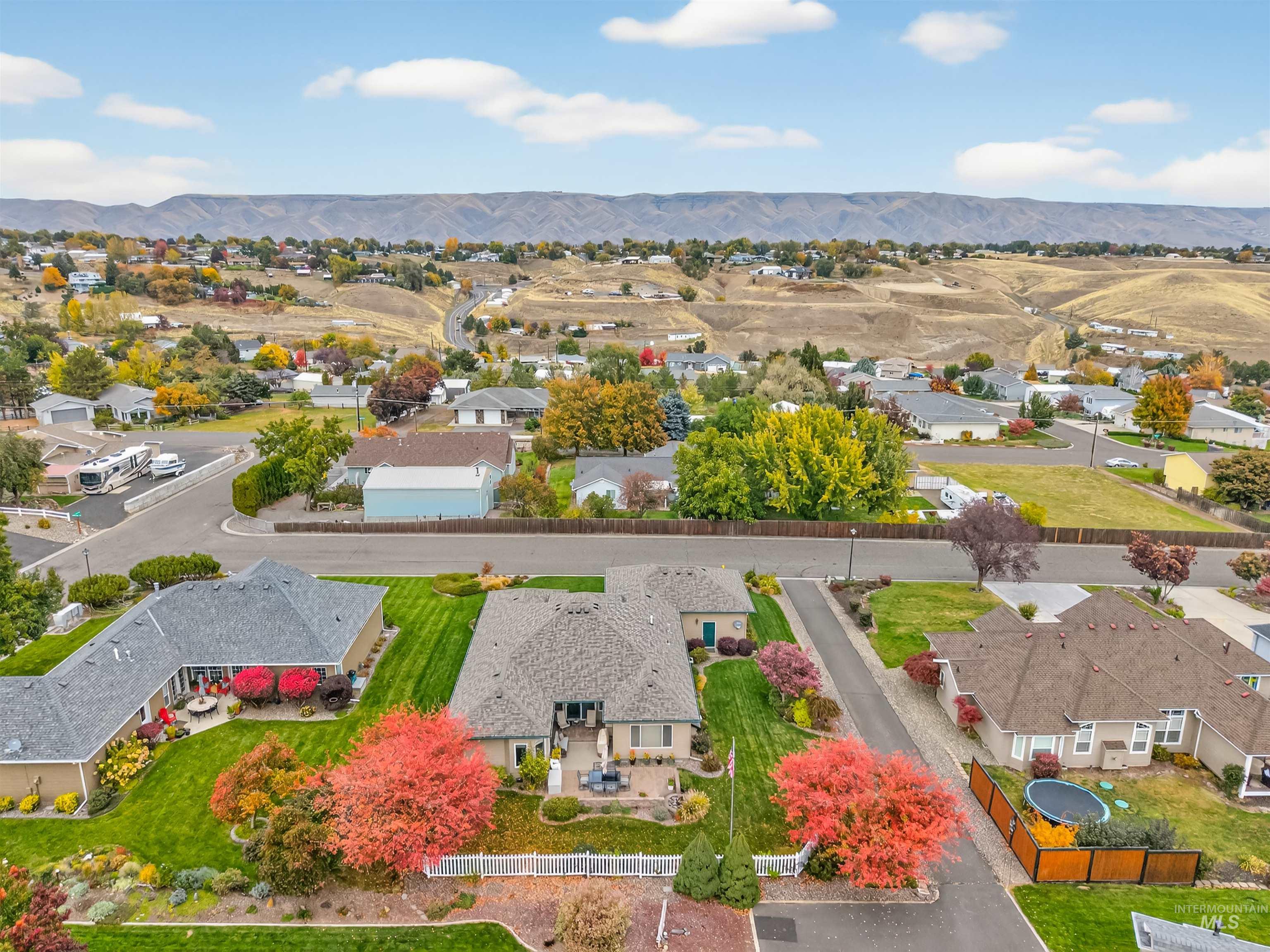 2127 Quailridge Ct, Clarkston, Washington 99403, 3 Bedrooms, 2 Bathrooms, Residential For Sale, Price $539,900,MLS 98966114