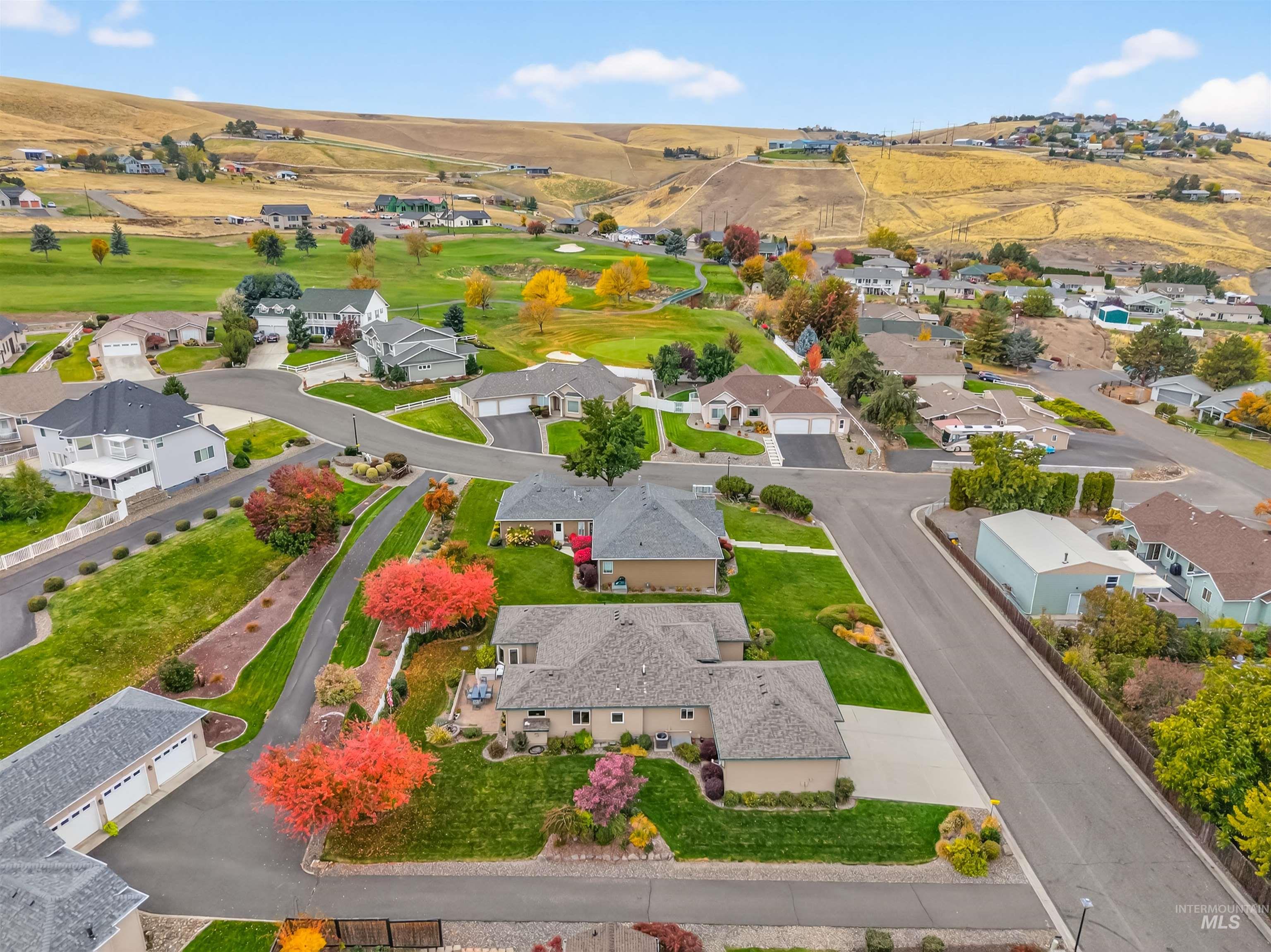 2127 Quailridge Ct, Clarkston, Washington 99403, 3 Bedrooms, 2 Bathrooms, Residential For Sale, Price $539,900,MLS 98966114