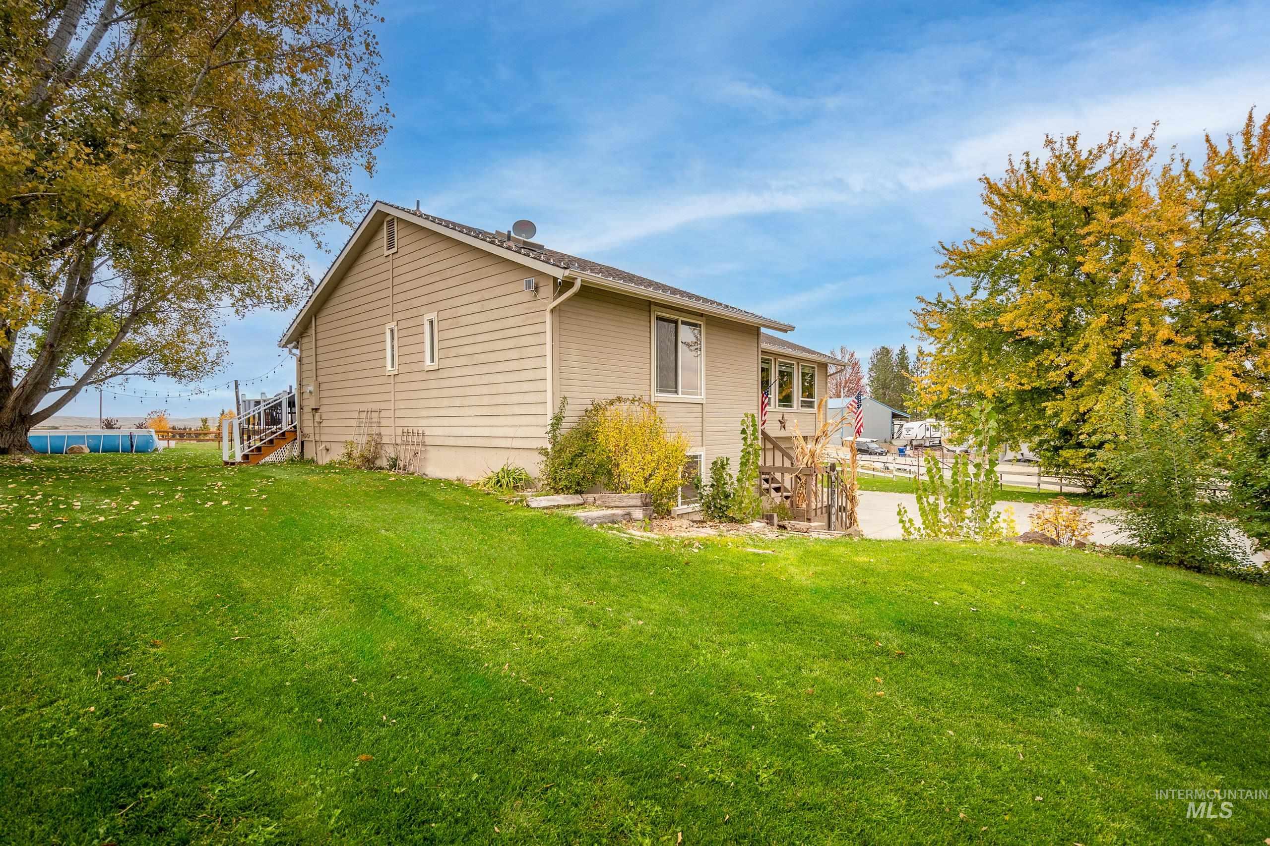 9696 Gloria Rd., Middleton, Idaho 83644, 3 Bedrooms, 3 Bathrooms, Residential For Sale, Price $714,400, 98966136