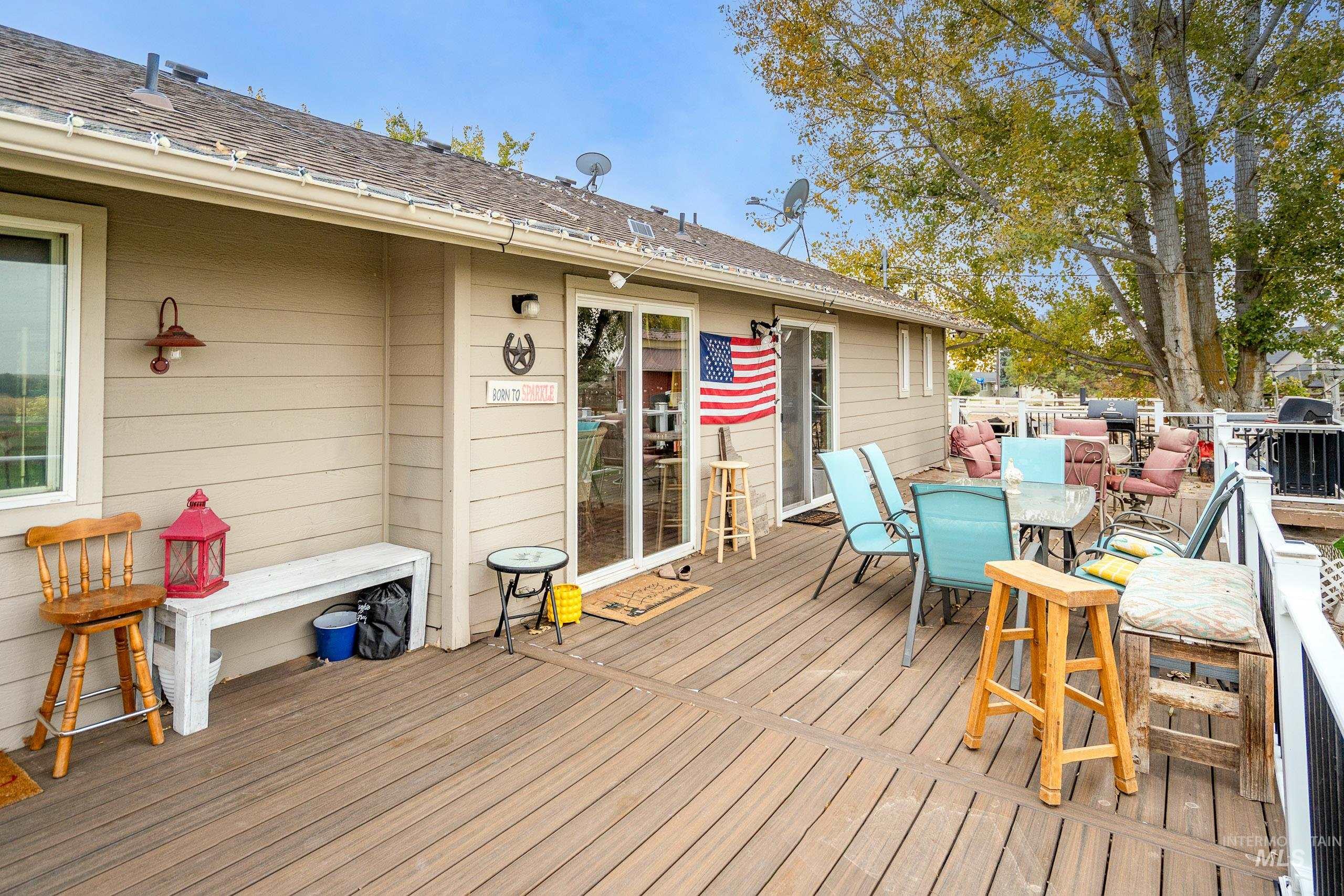 9696 Gloria Rd., Middleton, Idaho 83644, 3 Bedrooms, 3 Bathrooms, Residential For Sale, Price $735,000,MLS 98966136