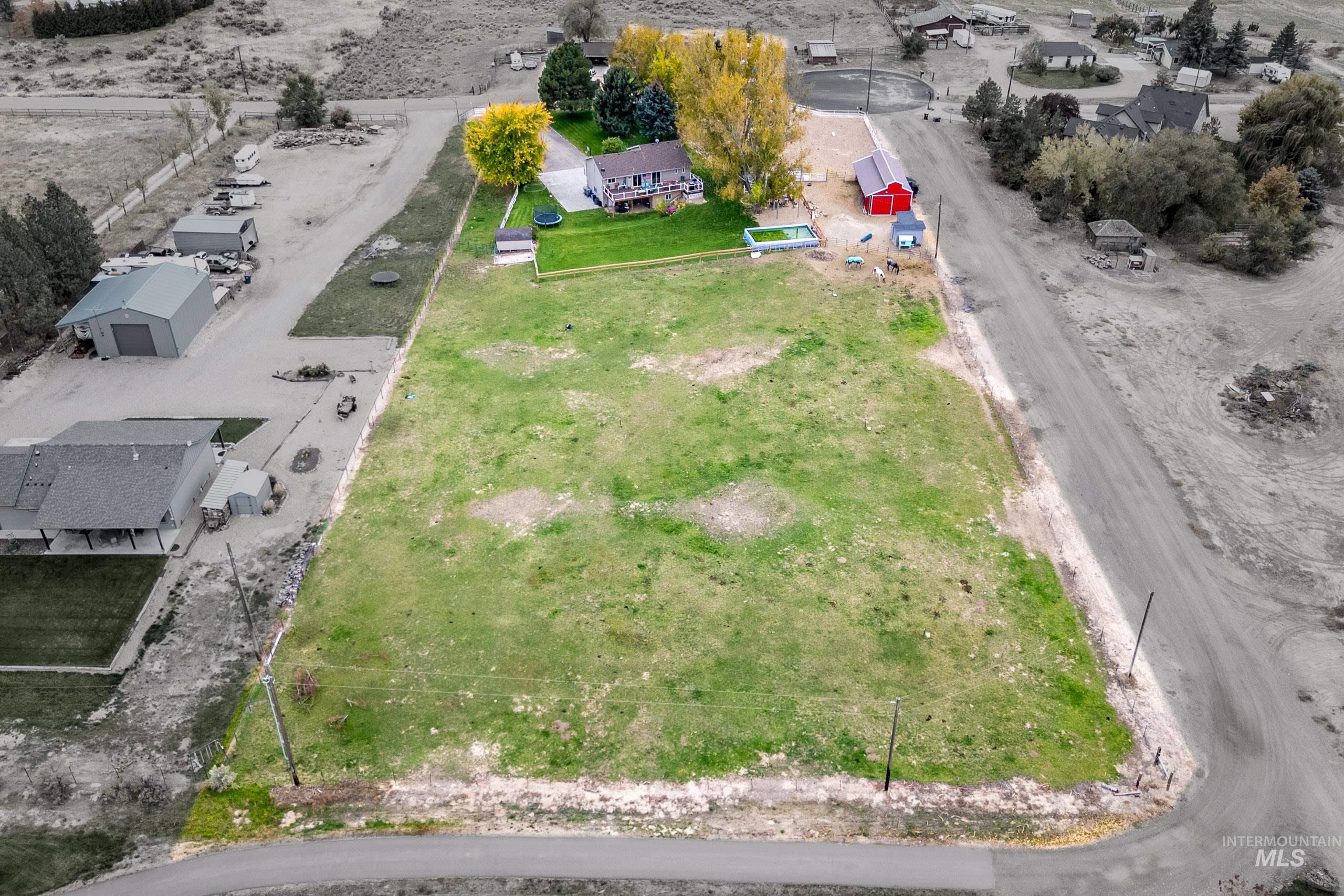 9696 Gloria Rd., Middleton, Idaho 83644, 3 Bedrooms, 3 Bathrooms, Residential For Sale, Price $735,000,MLS 98966136