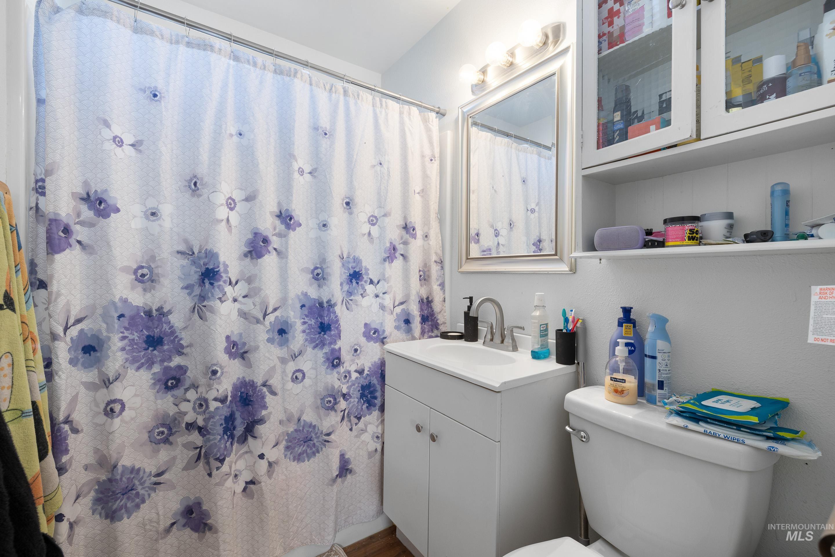 313 Baker Dr., Mountain Home, Idaho 83647, 4 Bedrooms, 1.5 Bathrooms, Residential For Sale, Price $290,000,MLS 98966141