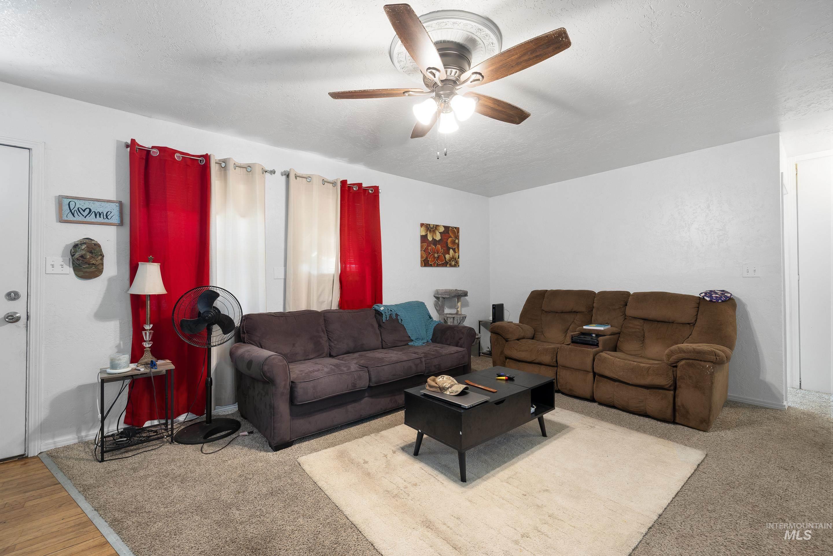 313 Baker Dr., Mountain Home, Idaho 83647, 4 Bedrooms, 1.5 Bathrooms, Residential For Sale, Price $290,000,MLS 98966141