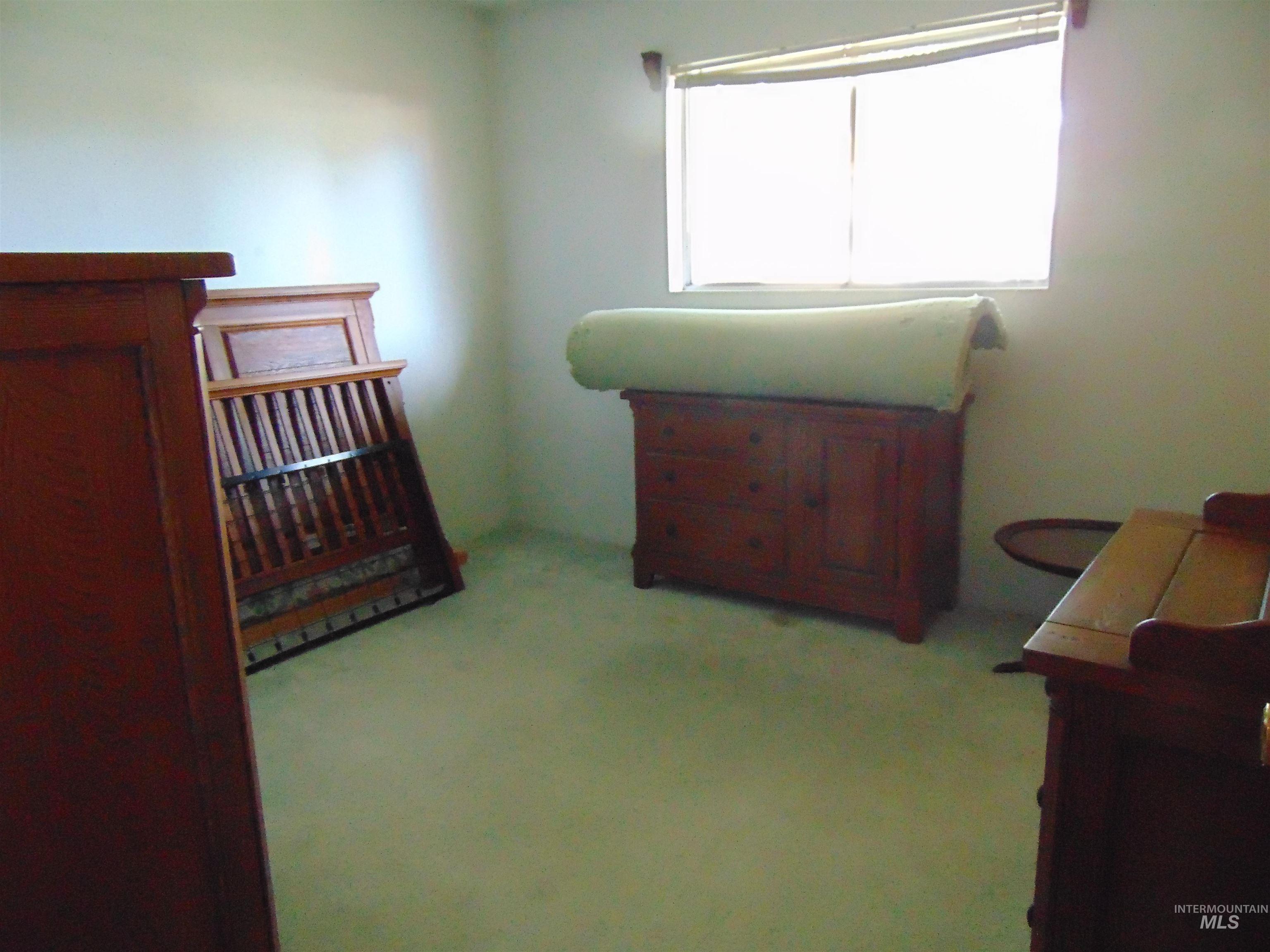 332 Sears Drive, Ontario, Oregon 97914, 3 Bedrooms, 2 Bathrooms, Residential For Sale, Price $319,000, 98966163