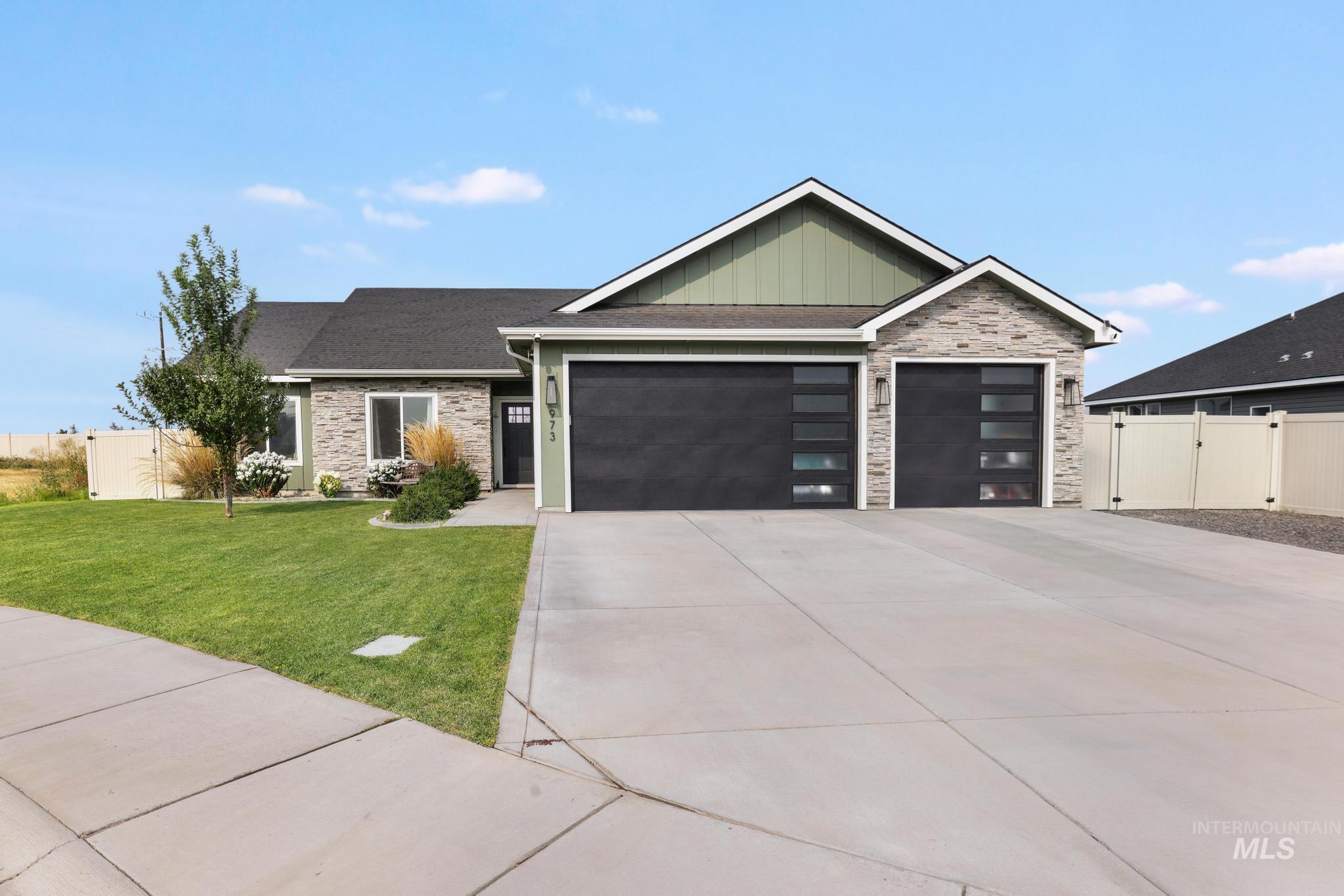 973 Kenbrook Loop, Twin Falls, Idaho 83301, 4 Bedrooms, 2 Bathrooms, Residential For Sale, Price $485,000,MLS 98966174
