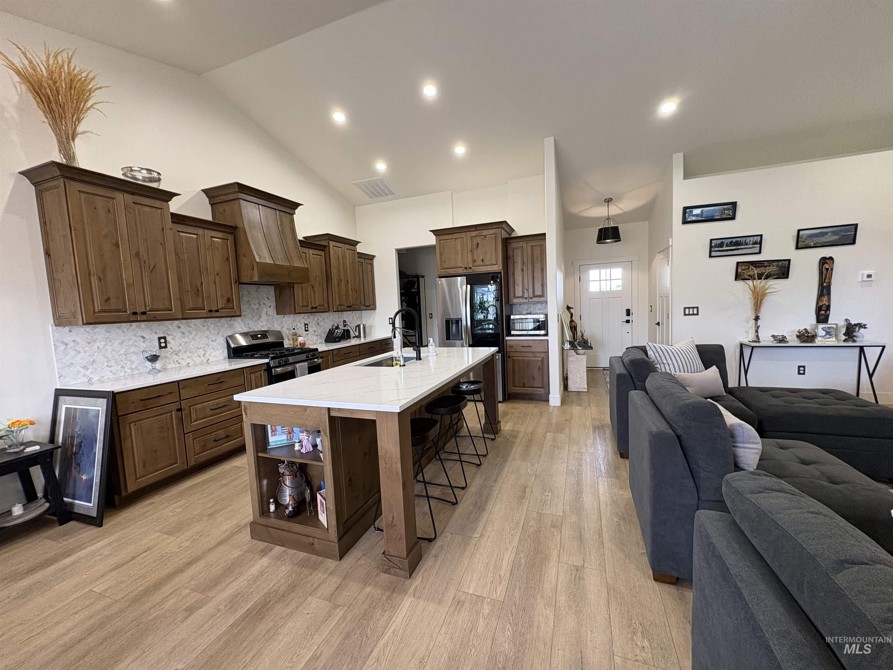 973 Kenbrook Loop, Twin Falls, Idaho 83301, 4 Bedrooms, 2 Bathrooms, Residential For Sale, Price $495,000, 98966174