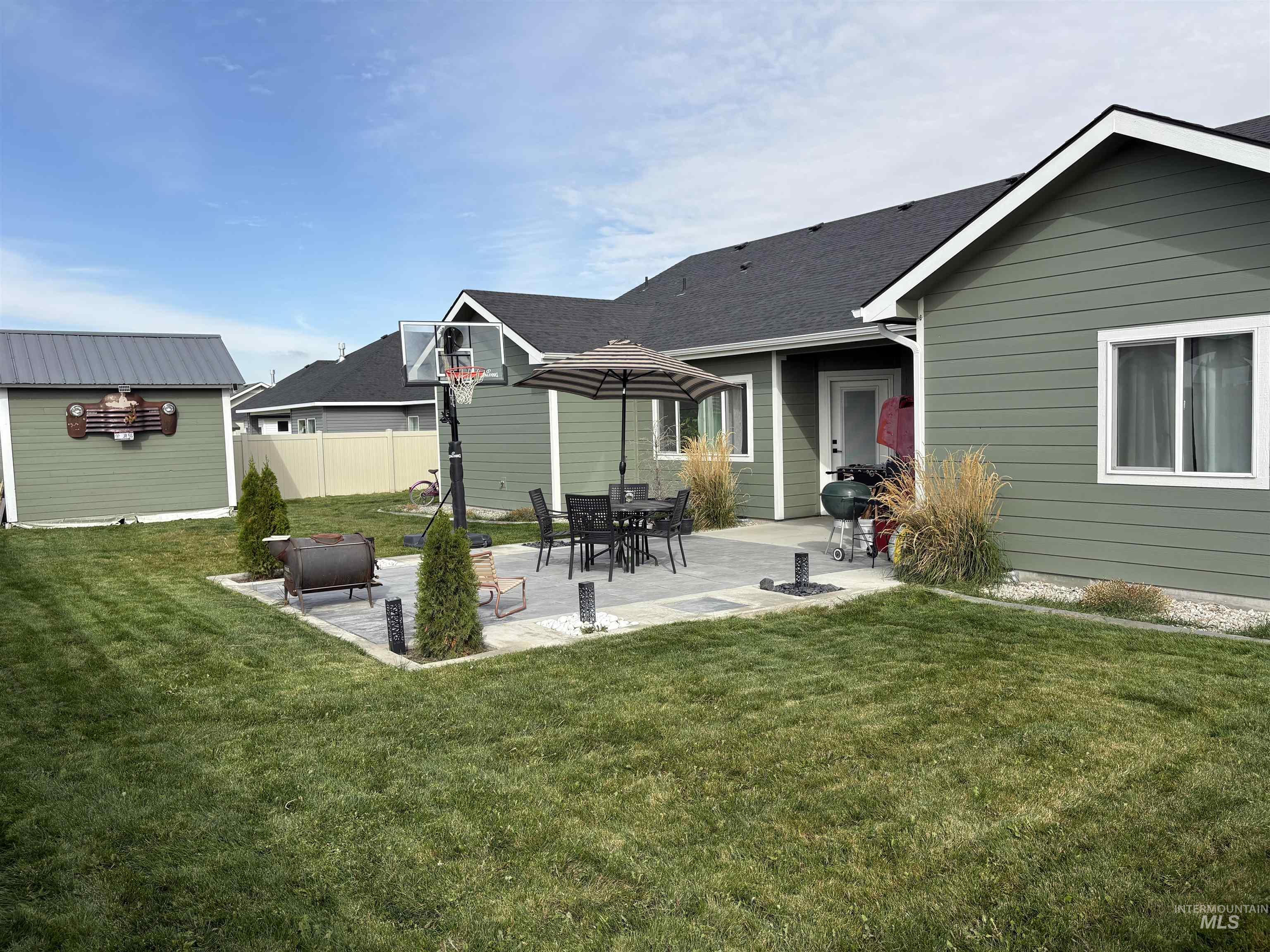 973 Kenbrook Loop, Twin Falls, Idaho 83301, 4 Bedrooms, 2 Bathrooms, Residential For Sale, Price $525,000,MLS 98966174