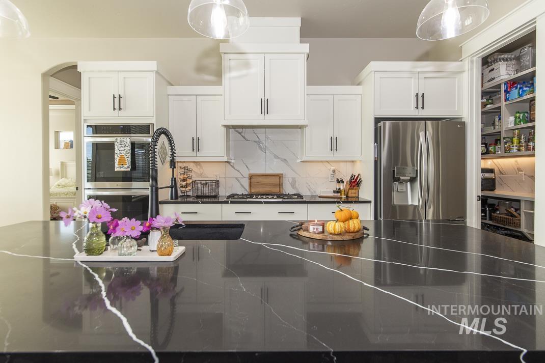 8781 E Daffodil St, Nampa, Idaho 83687, 3 Bedrooms, 3 Bathrooms, Residential For Sale, Price $782,500,MLS 98966180