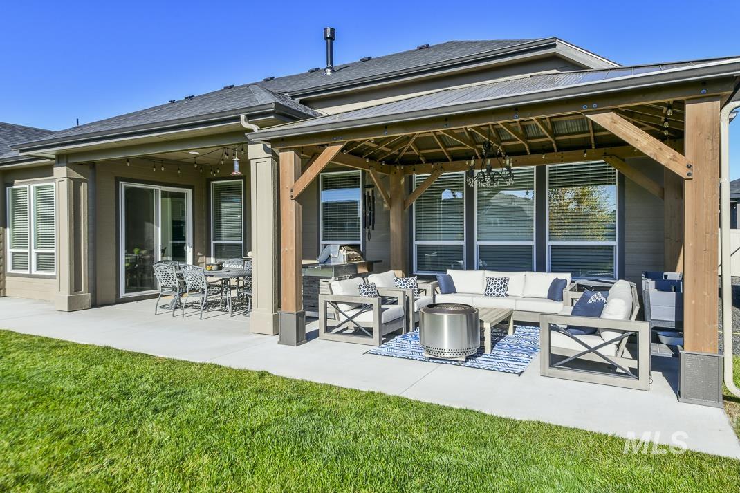 8781 E Daffodil St, Nampa, Idaho 83687, 3 Bedrooms, 3 Bathrooms, Residential For Sale, Price $782,500,MLS 98966180