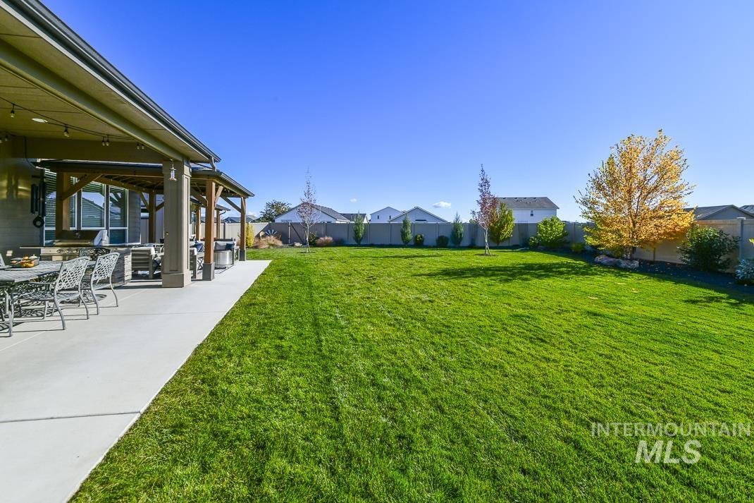 8781 E Daffodil St, Nampa, Idaho 83687, 3 Bedrooms, 3 Bathrooms, Residential For Sale, Price $782,500,MLS 98966180
