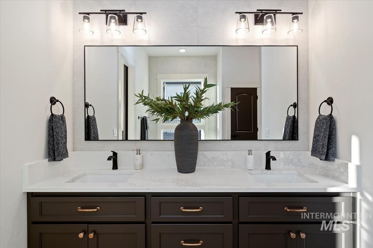 9793 S Peregrine Falcon Ave., Nampa, Idaho 83686, 4 Bedrooms, 3 Bathrooms, Residential For Sale, Price $1,150,000,MLS 98966183