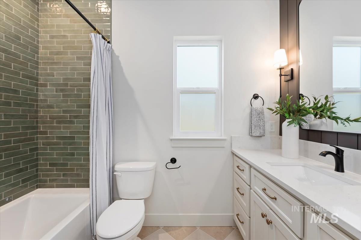 9793 S Peregrine Falcon Ave., Nampa, Idaho 83686, 4 Bedrooms, 3 Bathrooms, Residential For Sale, Price $1,150,000, 98966183