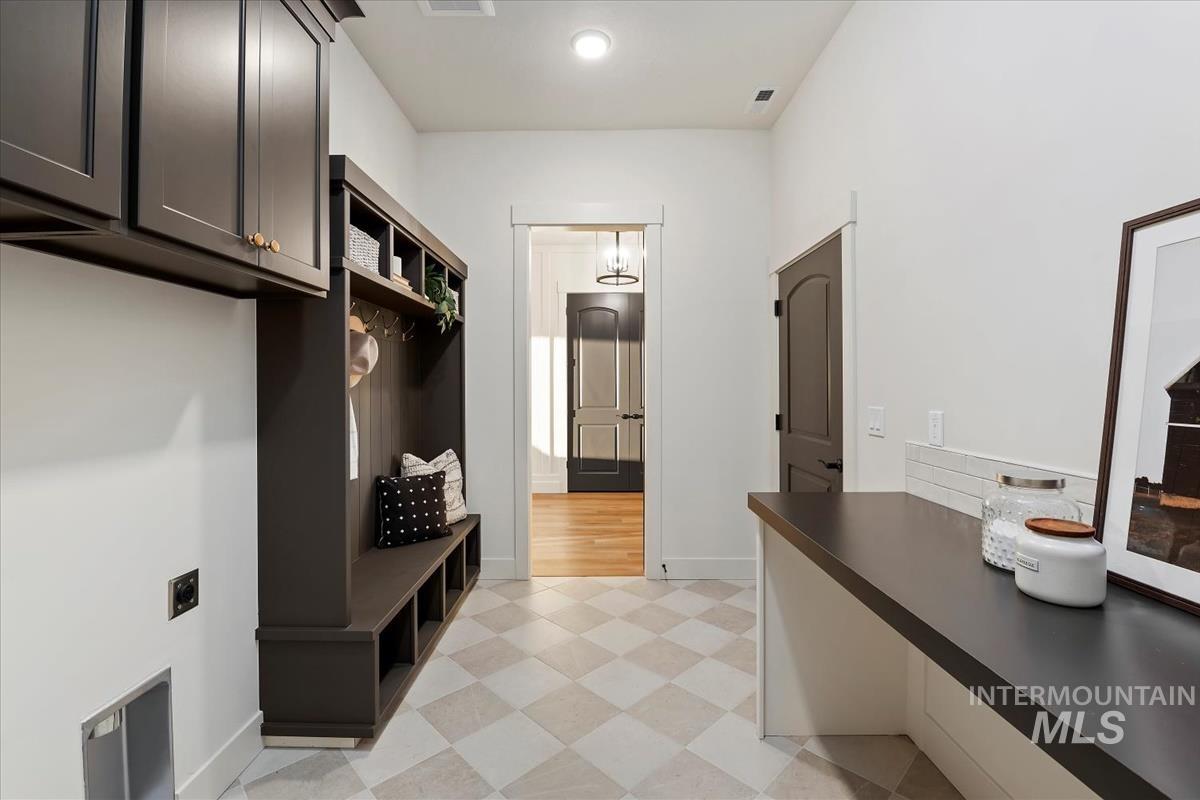 9793 S Peregrine Falcon Ave., Nampa, Idaho 83686, 4 Bedrooms, 3 Bathrooms, Residential For Sale, Price $1,150,000, 98966183