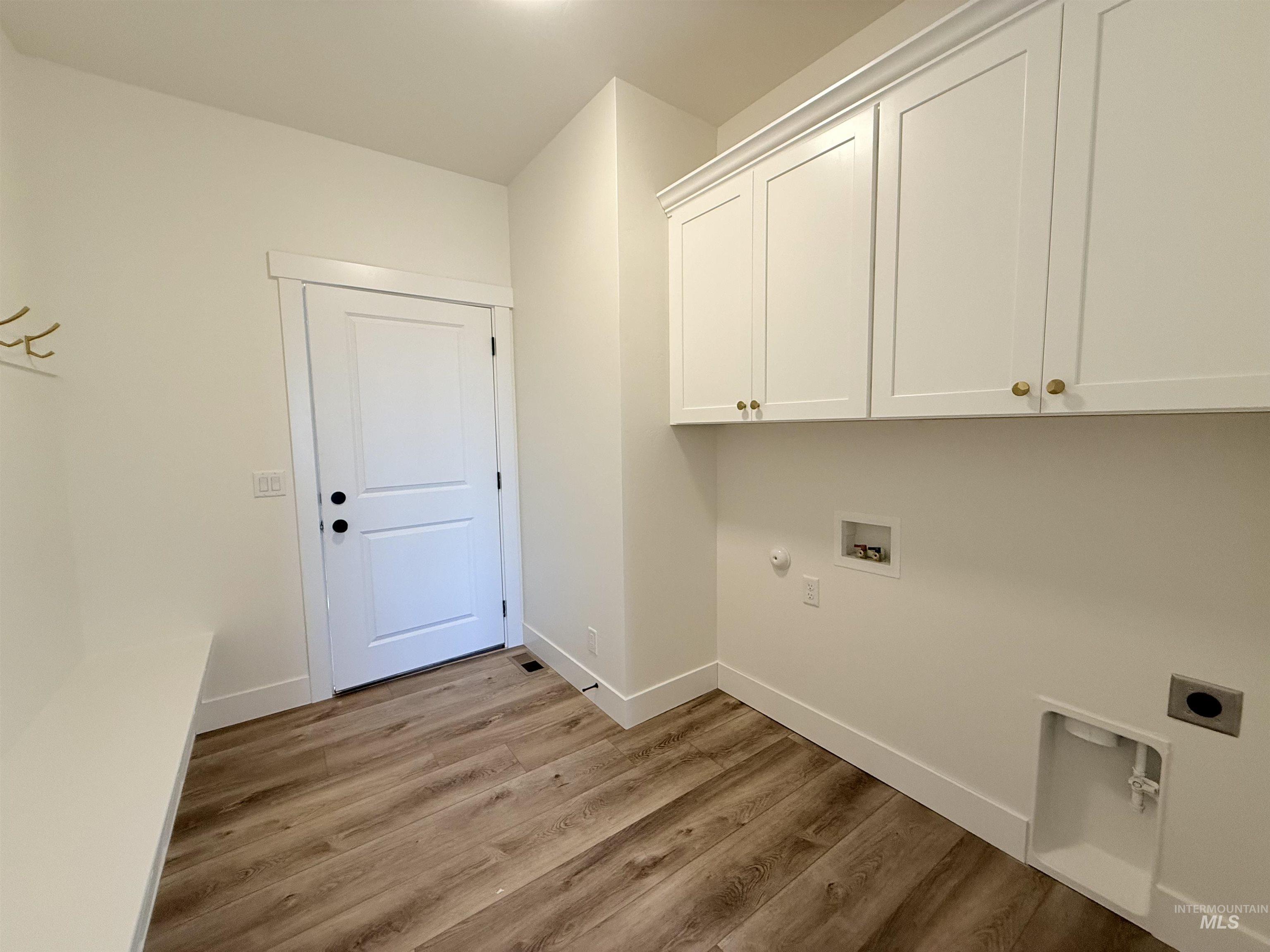 1412 Cardon Ct, Rupert, Idaho 83350, 4 Bedrooms, 2 Bathrooms, Residential For Sale, Price $388,000, 98966196