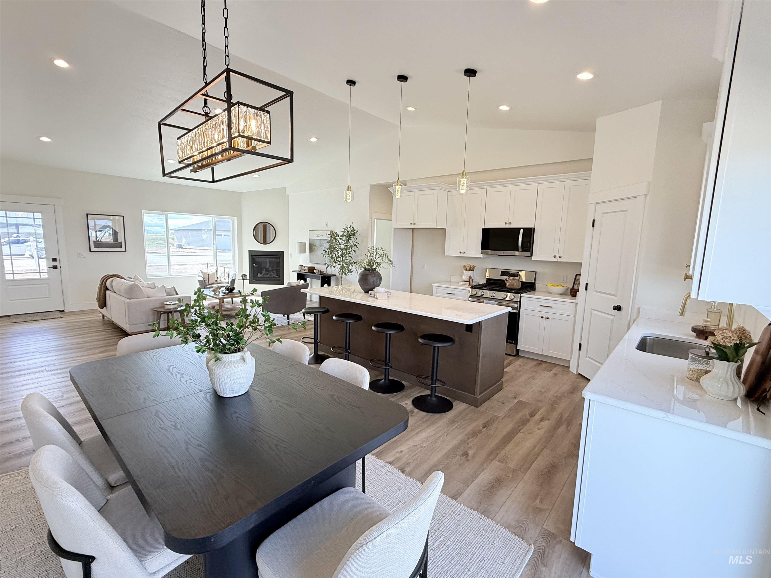 1412 Cardon Ct, Rupert, Idaho 83350, 4 Bedrooms, 2 Bathrooms, Residential For Sale, Price $388,000, 98966196