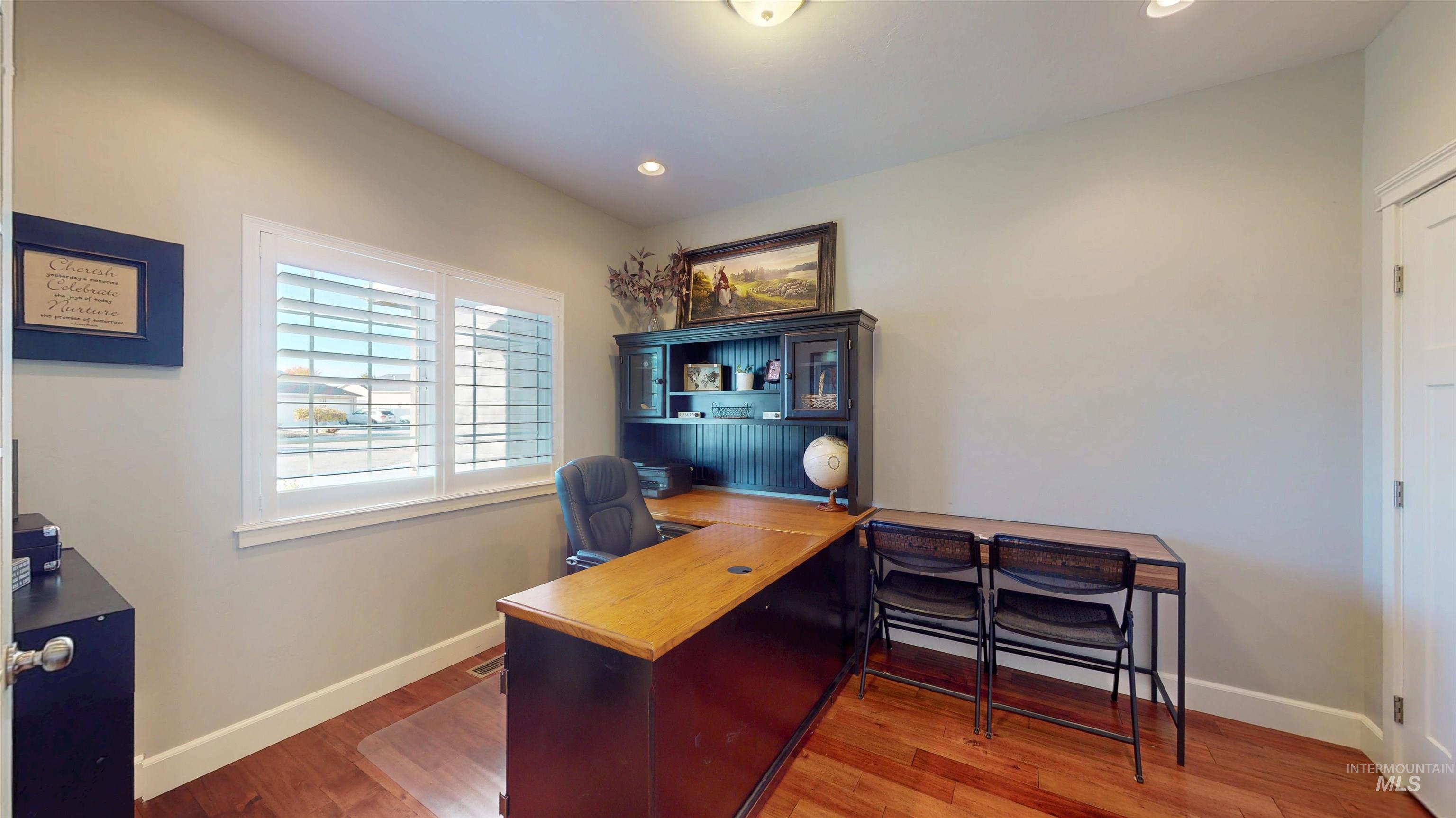 930 Park Ave, Kimberly, Idaho 83341, 5 Bedrooms, 3 Bathrooms, Residential For Sale, Price $520,000,MLS 98966206