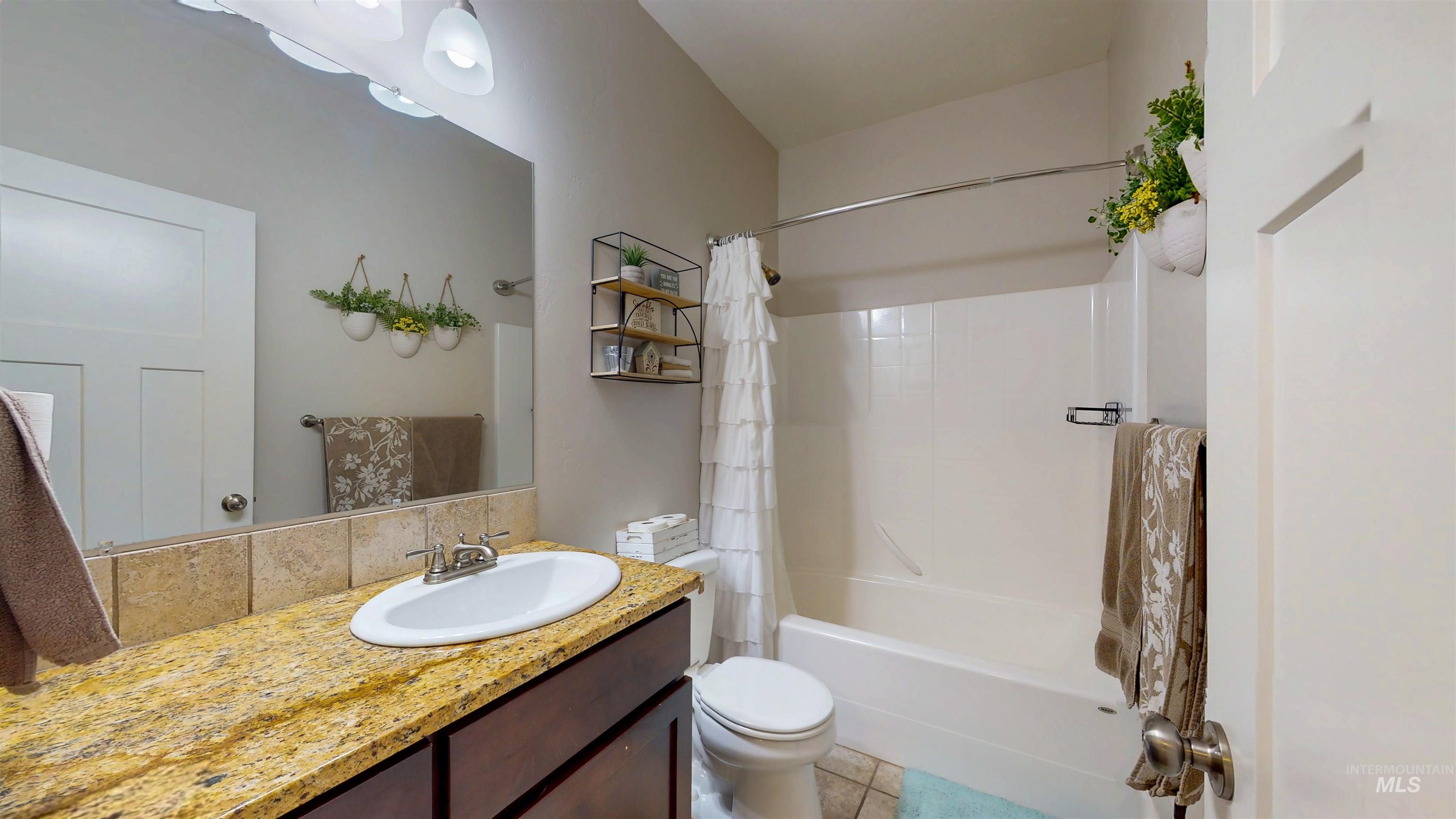 930 Park Ave, Kimberly, Idaho 83341, 5 Bedrooms, 3 Bathrooms, Residential For Sale, Price $520,000,MLS 98966206