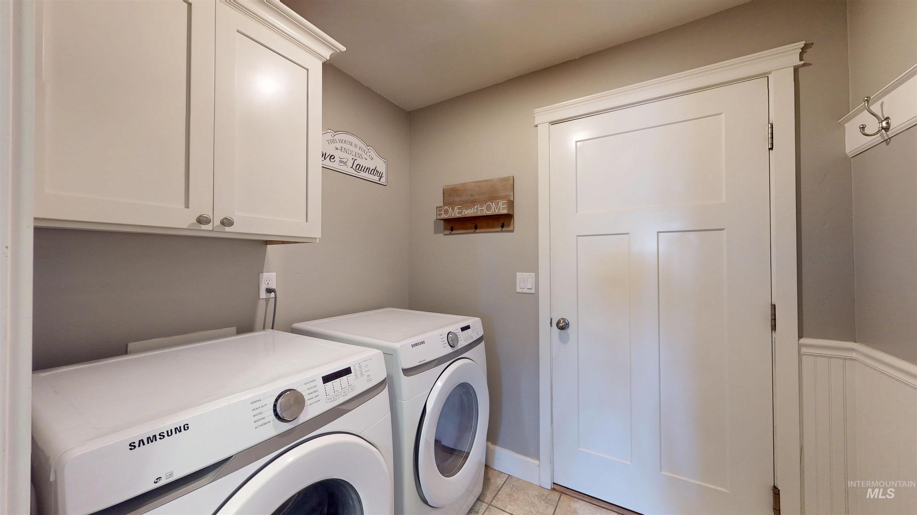 930 Park Ave, Kimberly, Idaho 83341, 5 Bedrooms, 3 Bathrooms, Residential For Sale, Price $520,000,MLS 98966206