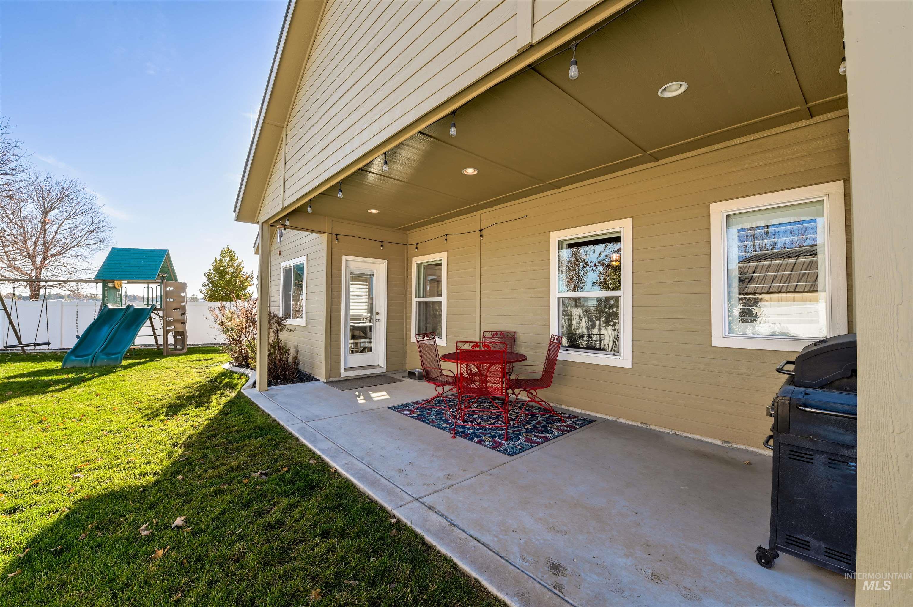 930 Park Ave, Kimberly, Idaho 83341, 5 Bedrooms, 3 Bathrooms, Residential For Sale, Price $520,000,MLS 98966206