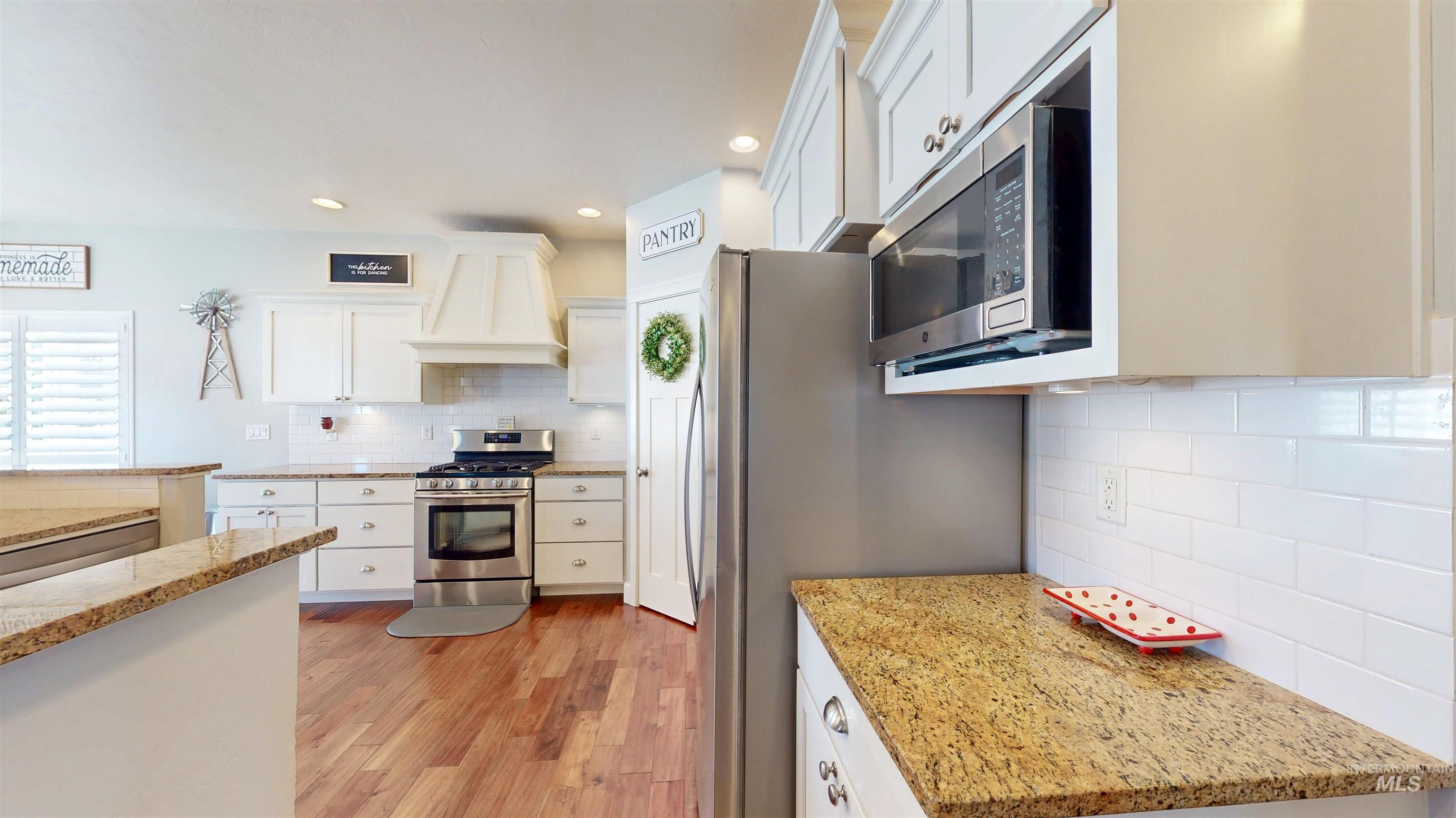 930 Park Ave, Kimberly, Idaho 83341, 5 Bedrooms, 3 Bathrooms, Residential For Sale, Price $520,000,MLS 98966206