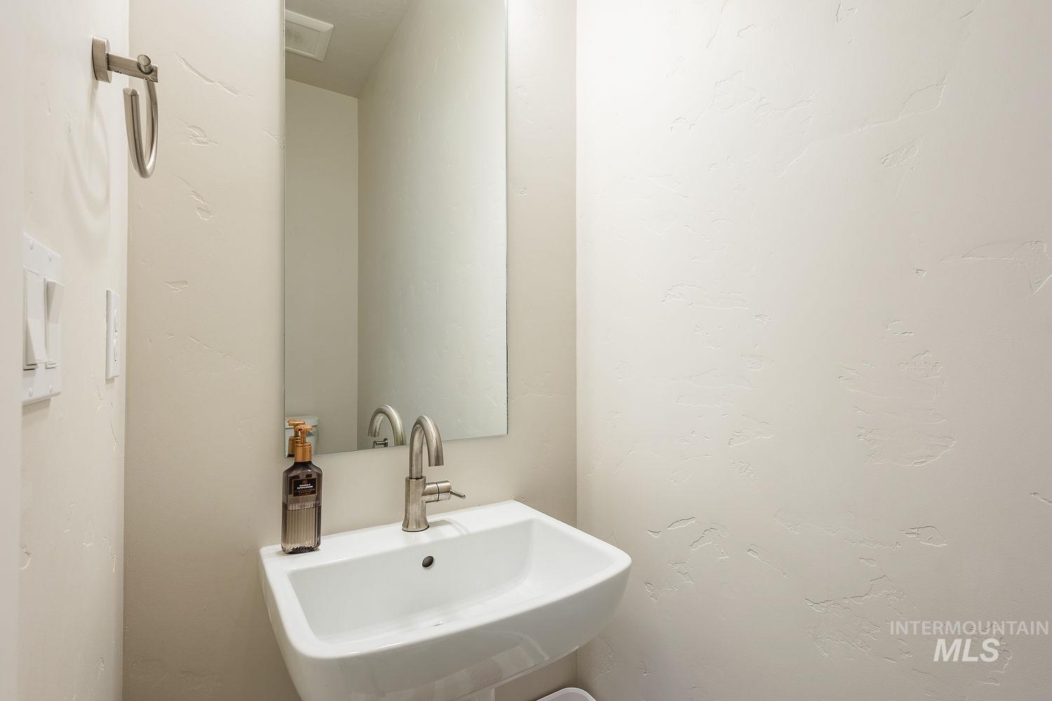 18329 Arch Haven Way, Nampa, Idaho 83687, 4 Bedrooms, 2.5 Bathrooms, Residential For Sale, Price $549,990, 98966209