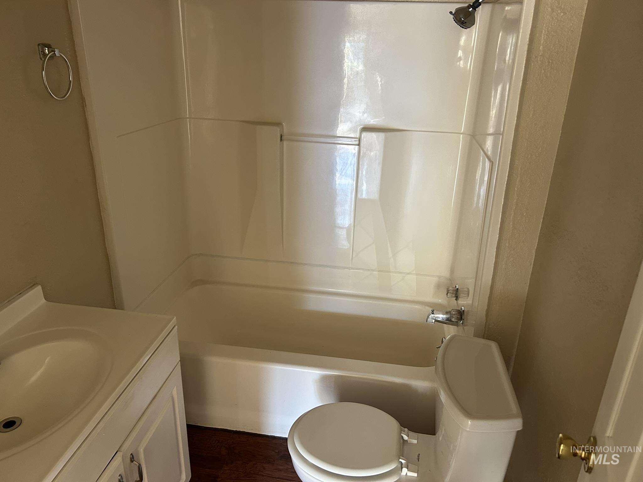 1413 7th ave, Lewiston, Idaho 83501, 2 Bedrooms, 1 Bathroom, Residential Income For Sale, Price $309,000,MLS 98966224