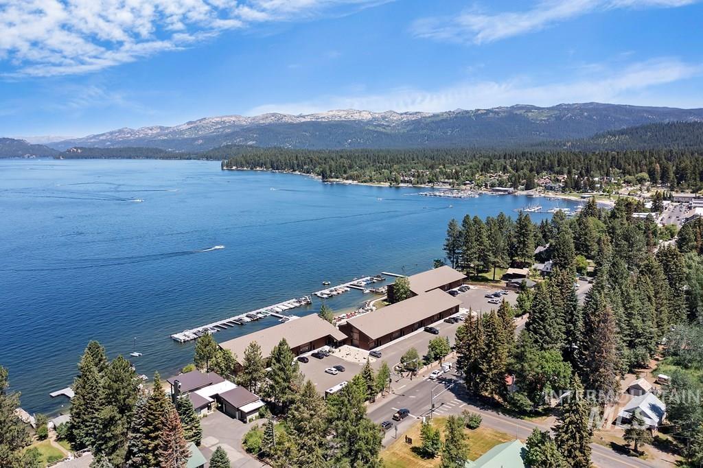 101 E Lake Street, McCall, Idaho 83638, 3 Bedrooms, 3 Bathrooms, Residential For Sale, Price $2,195,000, 98966227