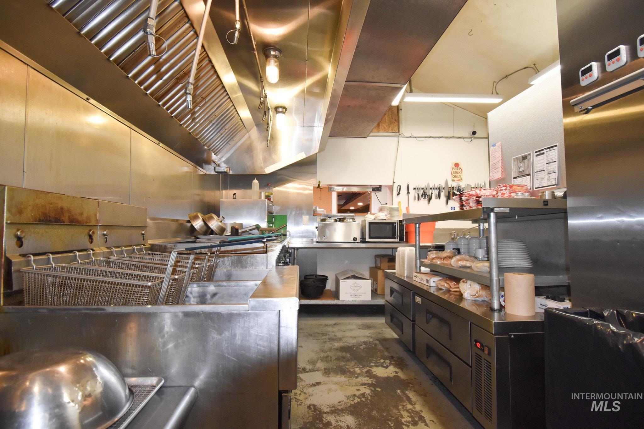 102 Moser Ave, Council, Idaho 83612, Business/Commercial For Sale, Price $329,000, 98966228