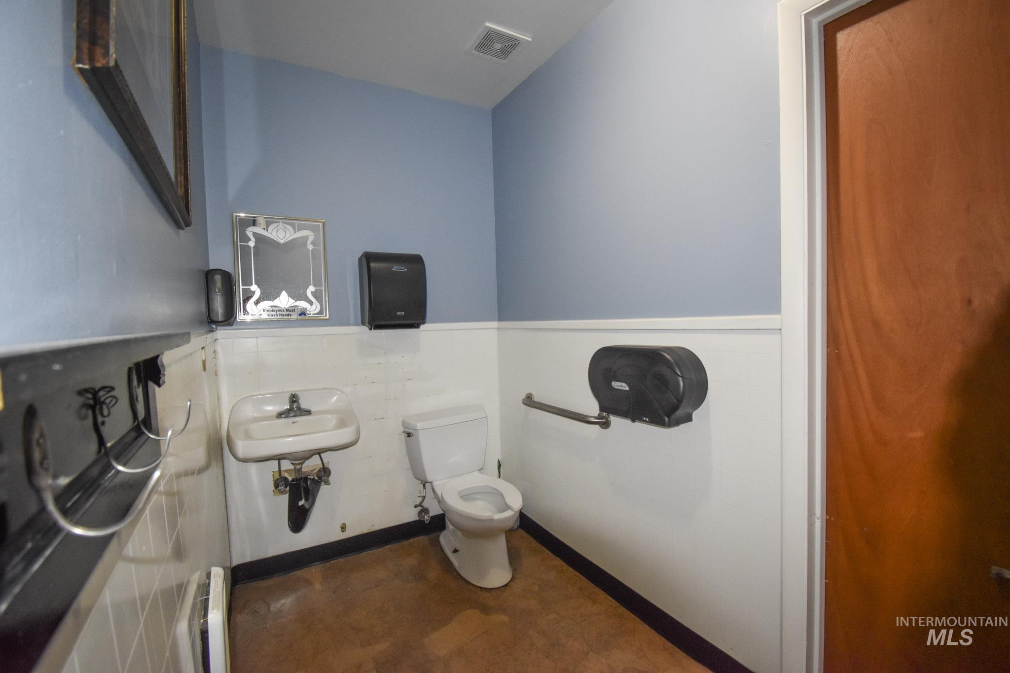 102 Moser Ave, Council, Idaho 83612, Business/Commercial For Sale, Price $329,000, 98966228