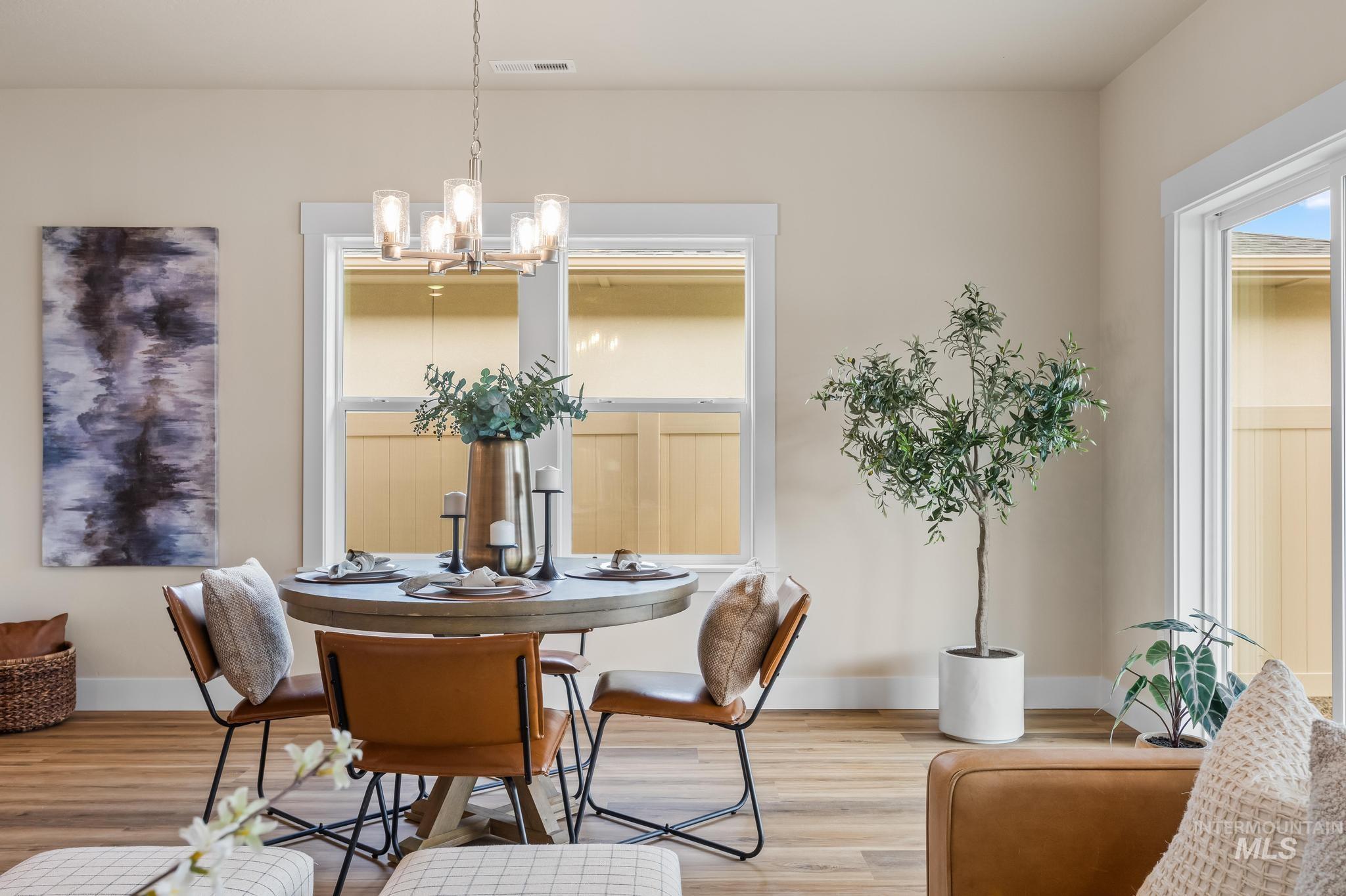 1737 E Grayson, Meridian, Idaho 83642, 3 Bedrooms, 2 Bathrooms, Residential For Sale, Price $494,900,MLS 98966231