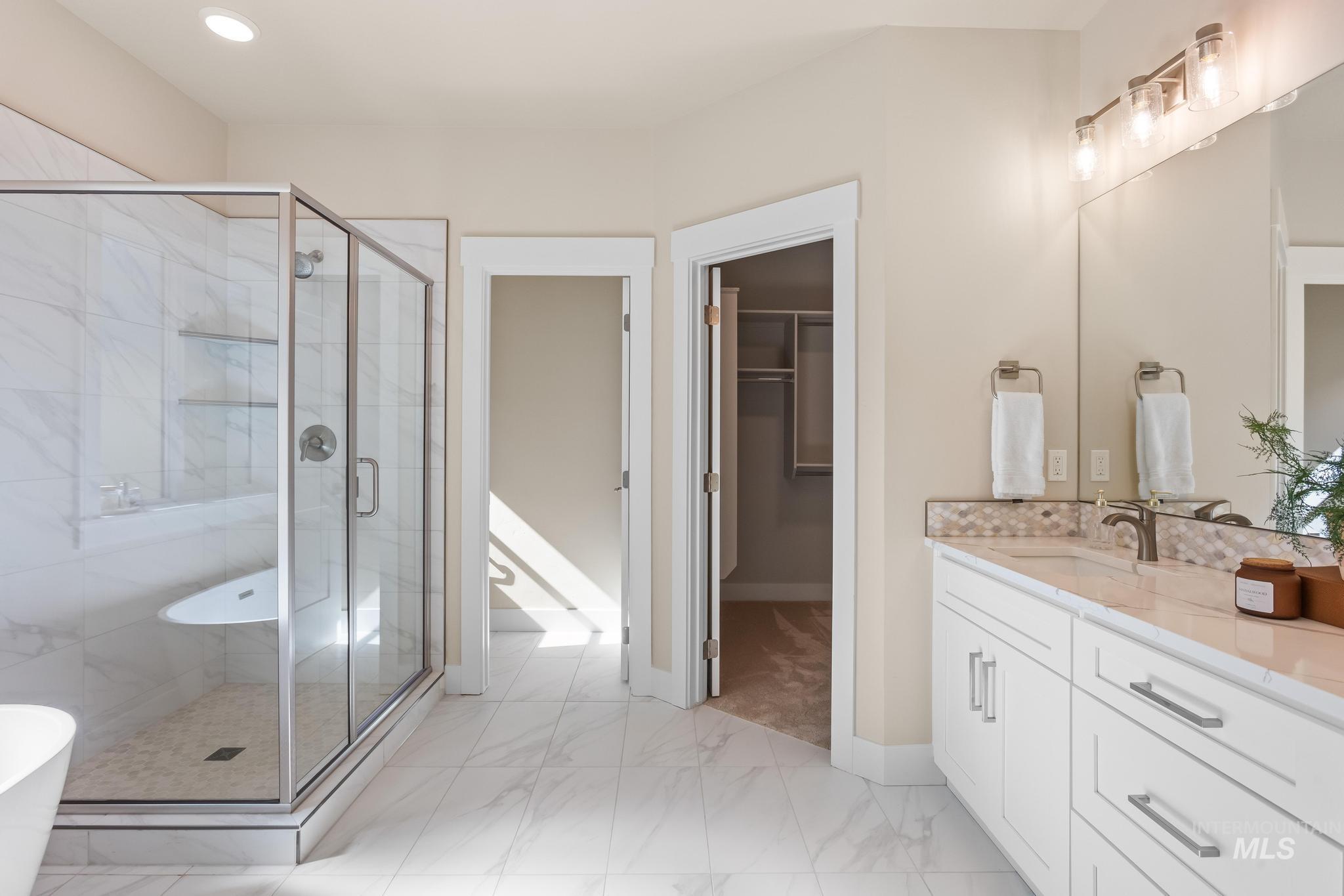 1737 E Grayson, Meridian, Idaho 83642, 3 Bedrooms, 2 Bathrooms, Residential For Sale, Price $494,900,MLS 98966231