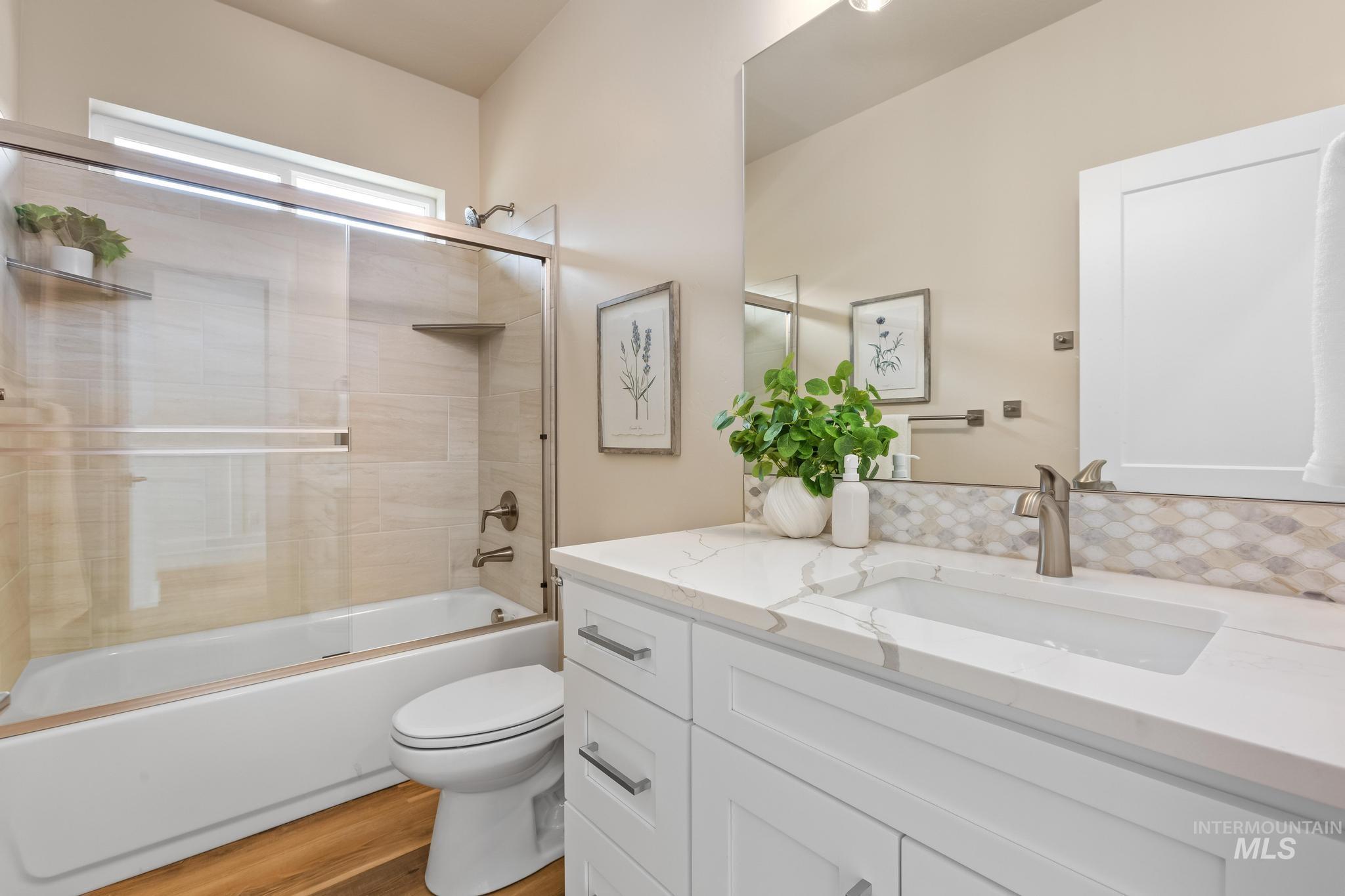 1737 E Grayson, Meridian, Idaho 83642, 3 Bedrooms, 2 Bathrooms, Residential For Sale, Price $494,900,MLS 98966231