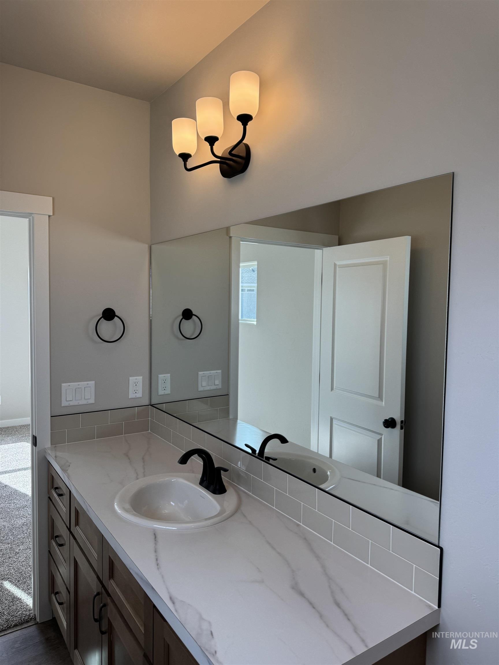 2064 Harrison St, Twin Falls, Idaho 83301, 4 Bedrooms, 2 Bathrooms, Residential For Sale, Price $379,900, 98966238