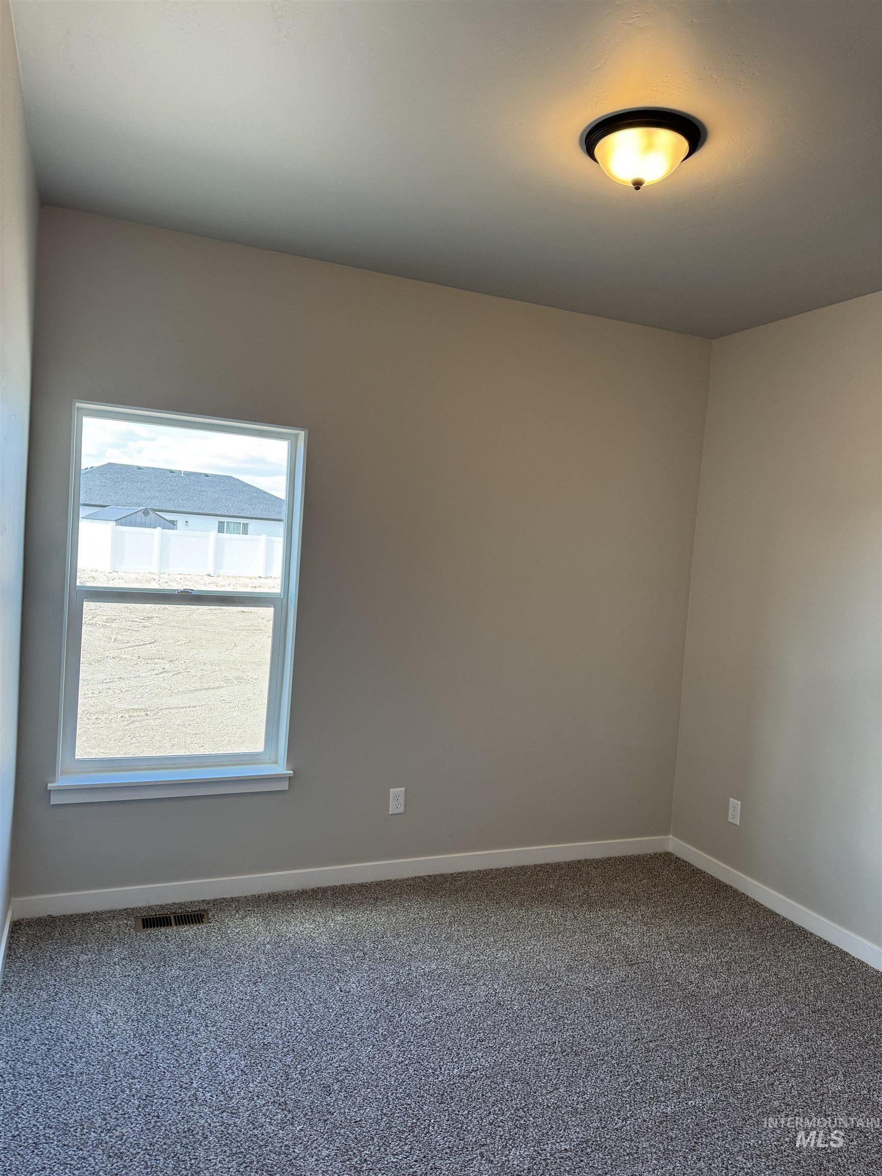 2064 Harrison St, Twin Falls, Idaho 83301, 4 Bedrooms, 2 Bathrooms, Residential For Sale, Price $379,900, 98966238