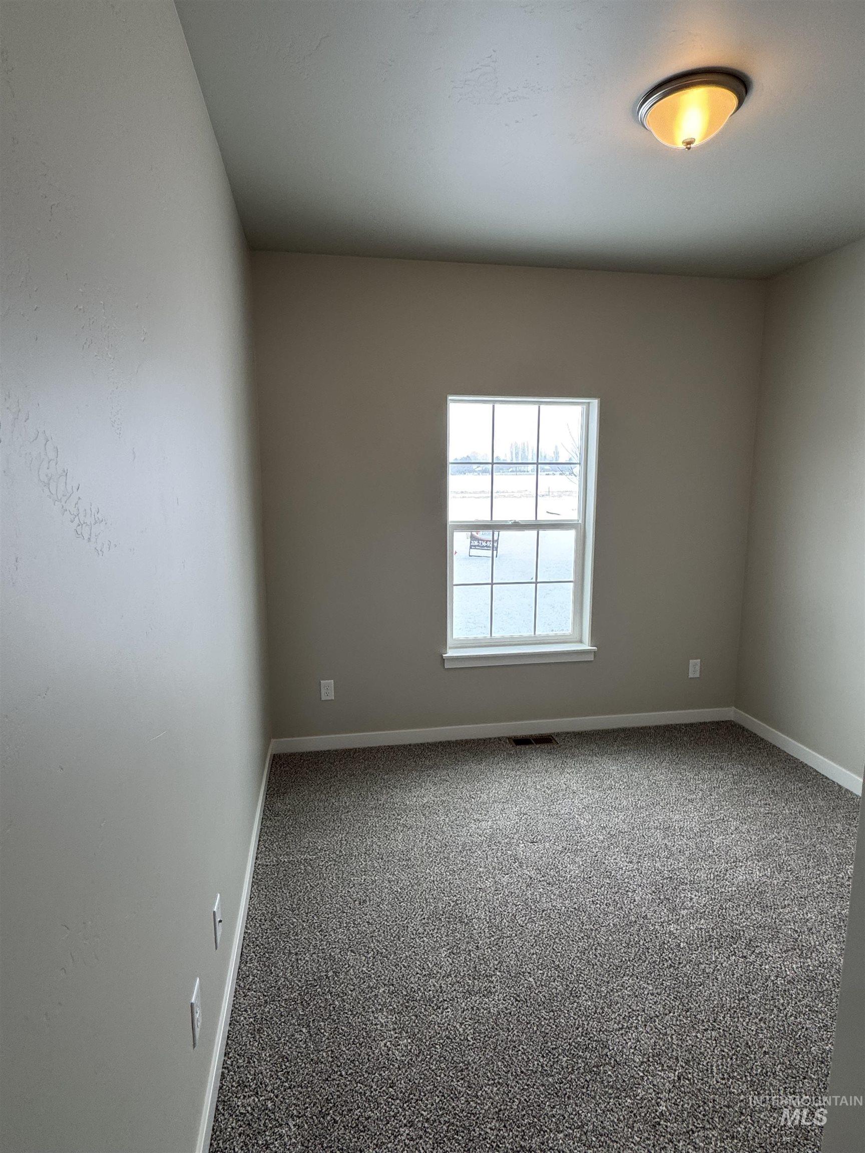 2050 Harrison St, Twin Falls, Idaho 83301, 4 Bedrooms, 2 Bathrooms, Residential For Sale, Price $389,900,MLS 98966241