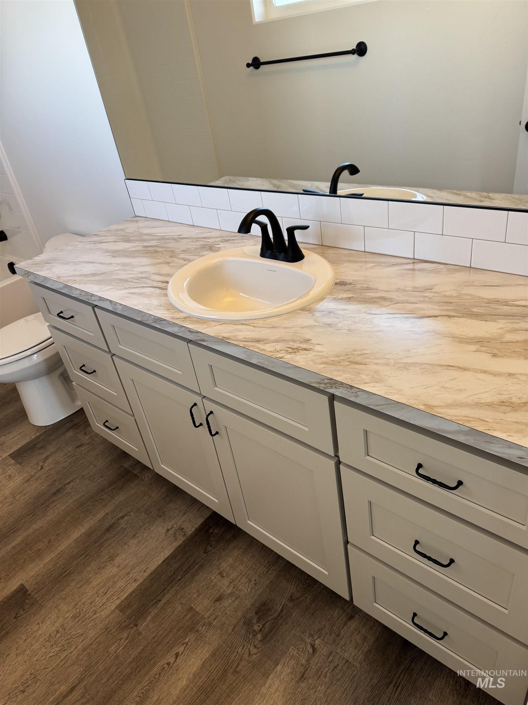 2008 Harrison St, Twin Falls, Idaho 83301, 4 Bedrooms, 2 Bathrooms, Residential For Sale, Price $384,900, 98966242