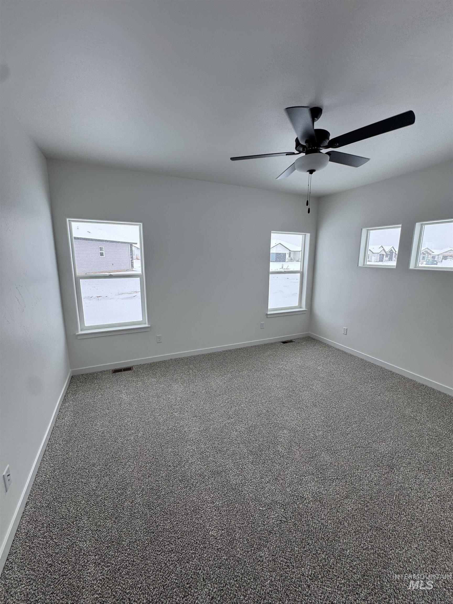 2008 Harrison St, Twin Falls, Idaho 83301, 4 Bedrooms, 2 Bathrooms, Residential For Sale, Price $389,900,MLS 98966242