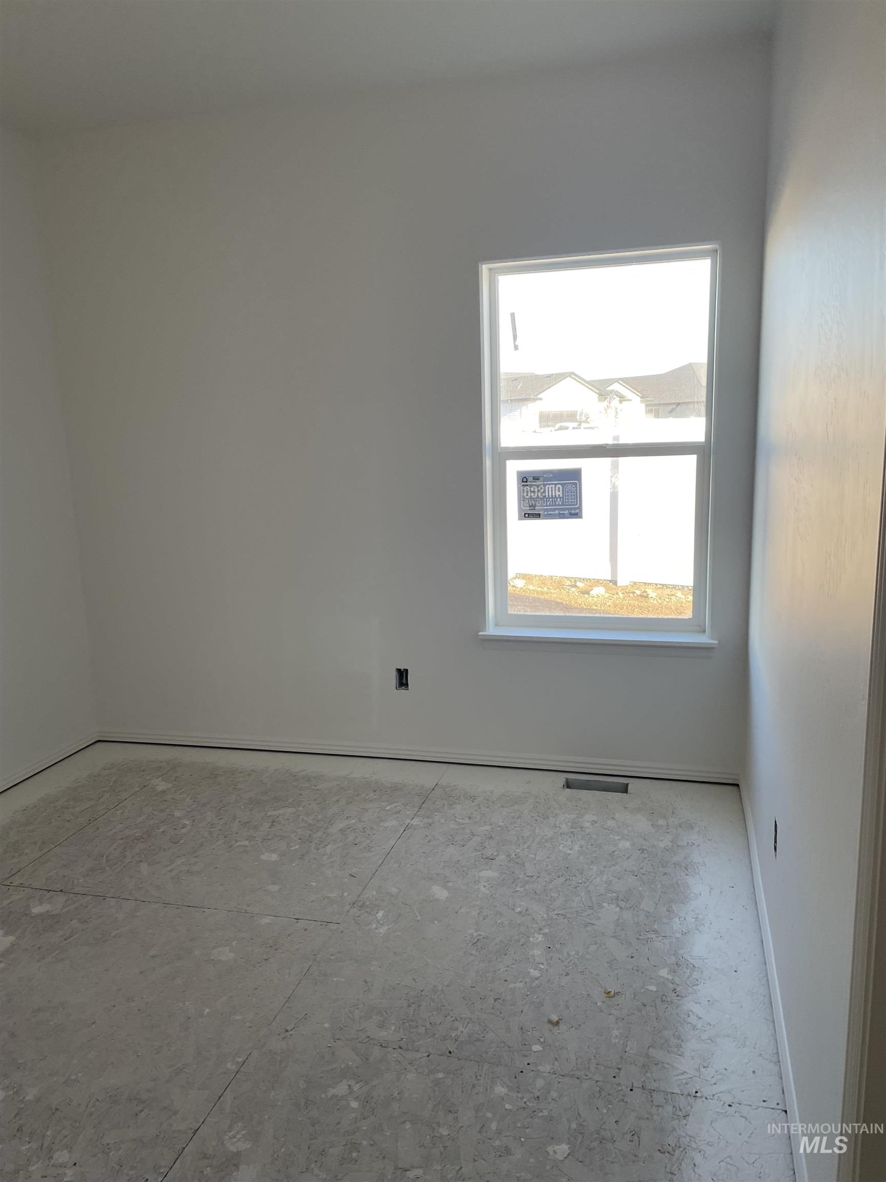 2039 Lowline Ave, Twin Falls, Idaho 83301, 3 Bedrooms, 2 Bathrooms, Residential For Sale, Price $344,900, 98966246