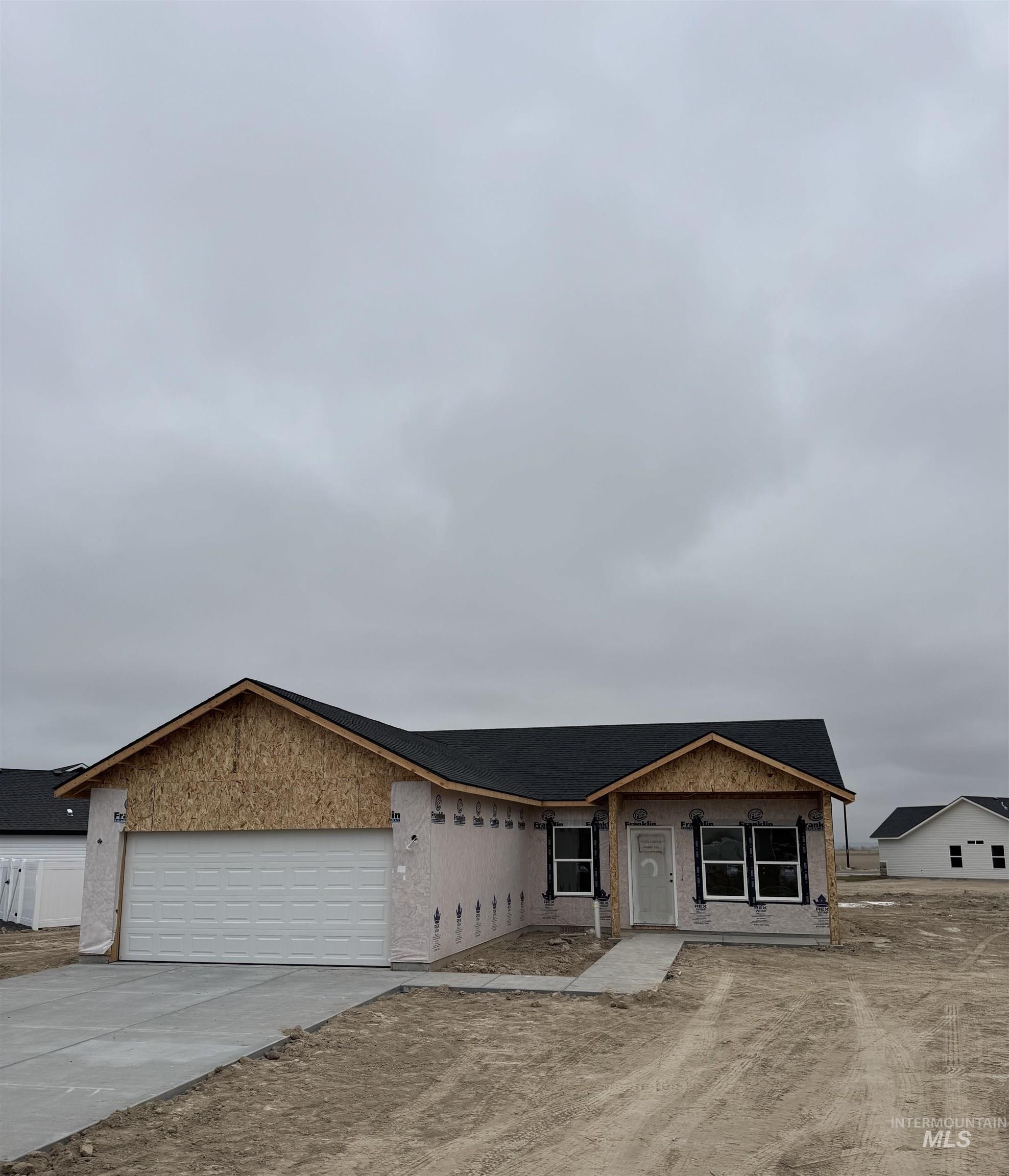 2039 Lowline Ave, Twin Falls, Idaho 83301, 3 Bedrooms, 2 Bathrooms, Residential For Sale, Price $344,900, 98966246