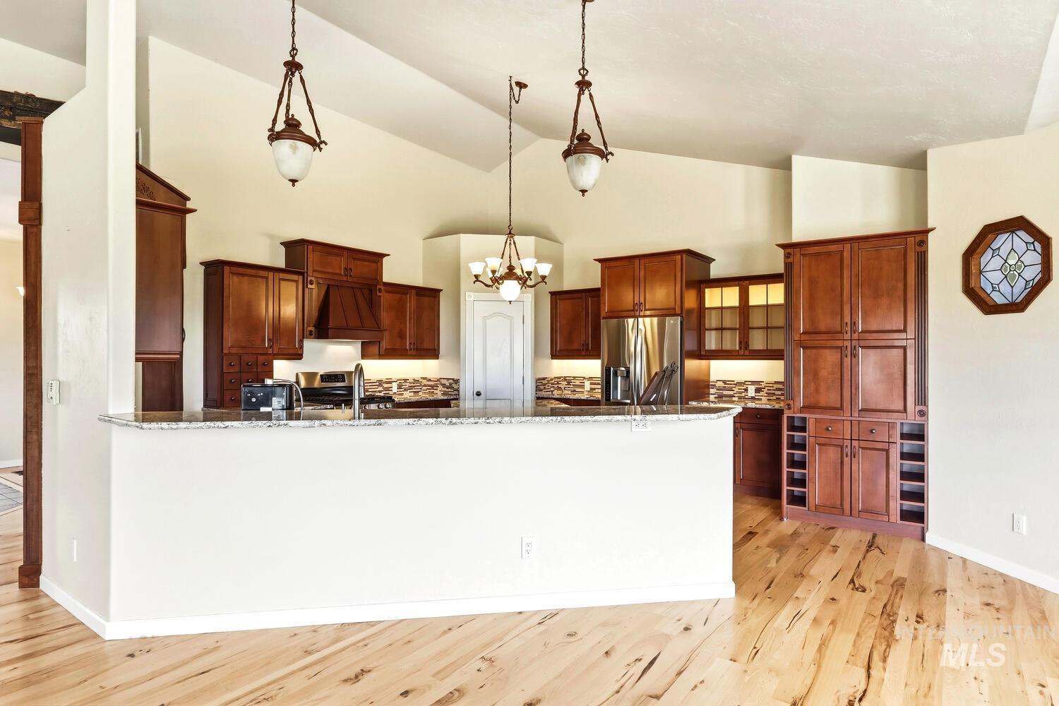 2405 Star Ln, Emmett, Idaho 83617, 3 Bedrooms, 2 Bathrooms, Residential For Sale, Price $999,950, 98966269