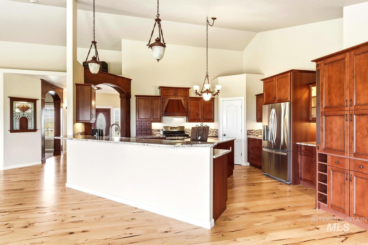 2405 Star Ln, Emmett, Idaho 83617, 3 Bedrooms, 2 Bathrooms, Residential For Sale, Price $999,950, 98966269